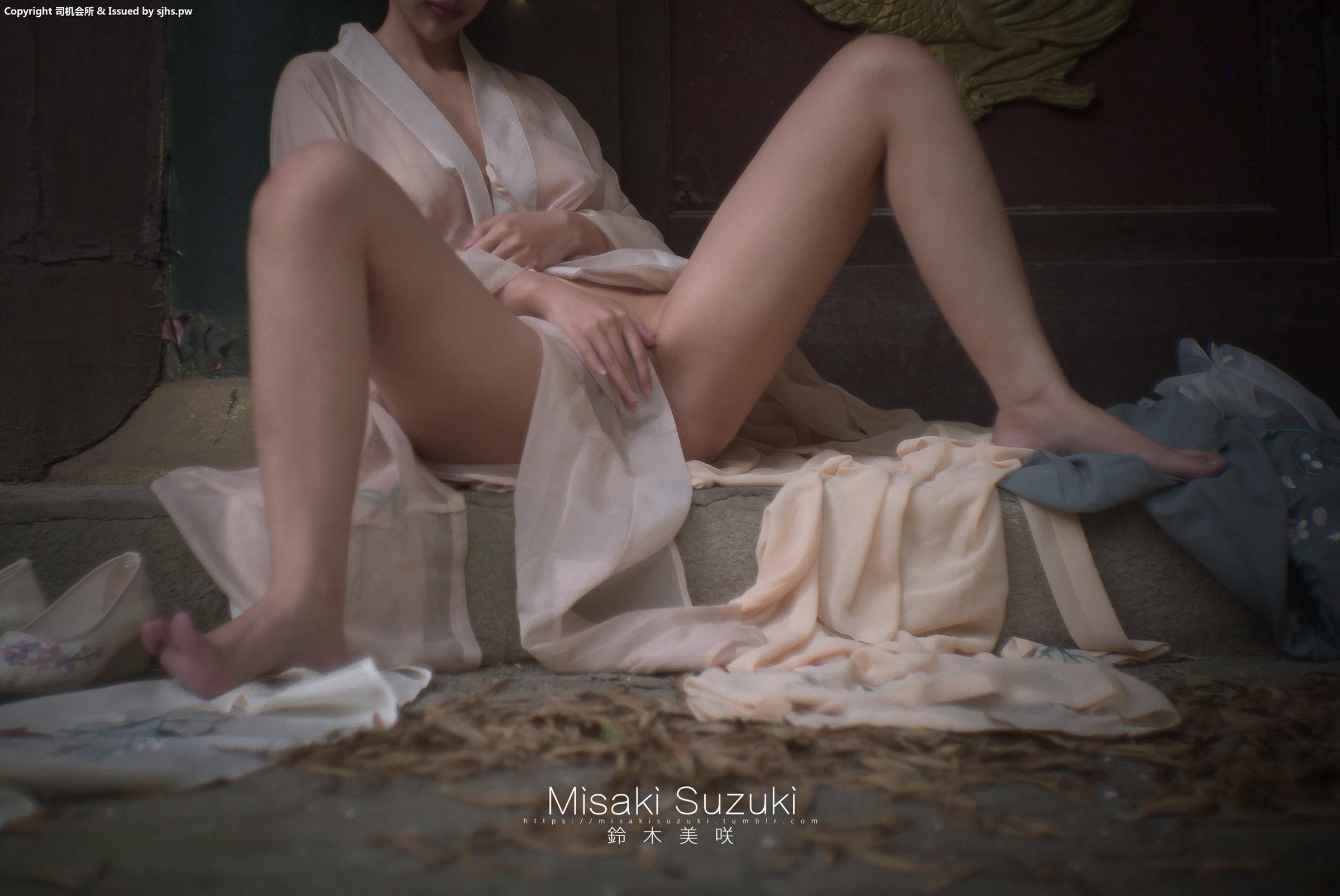 [Misaki Suzuki] 古典庭院中的优雅美人 51P