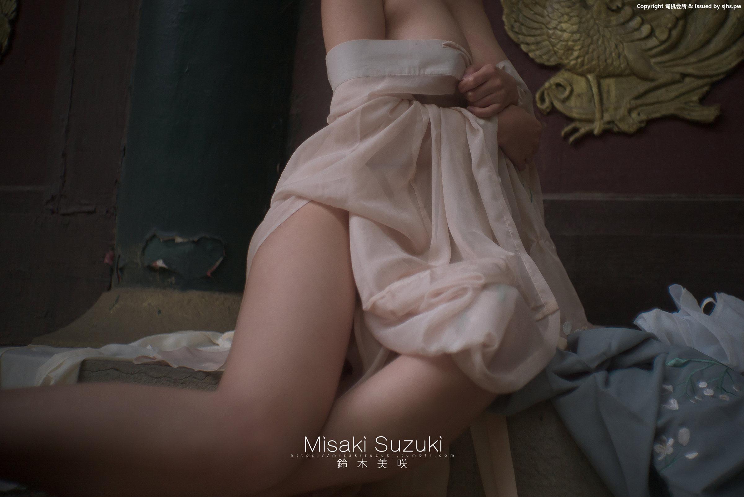 [Misaki Suzuki] 古典庭院中的优雅美人 51P