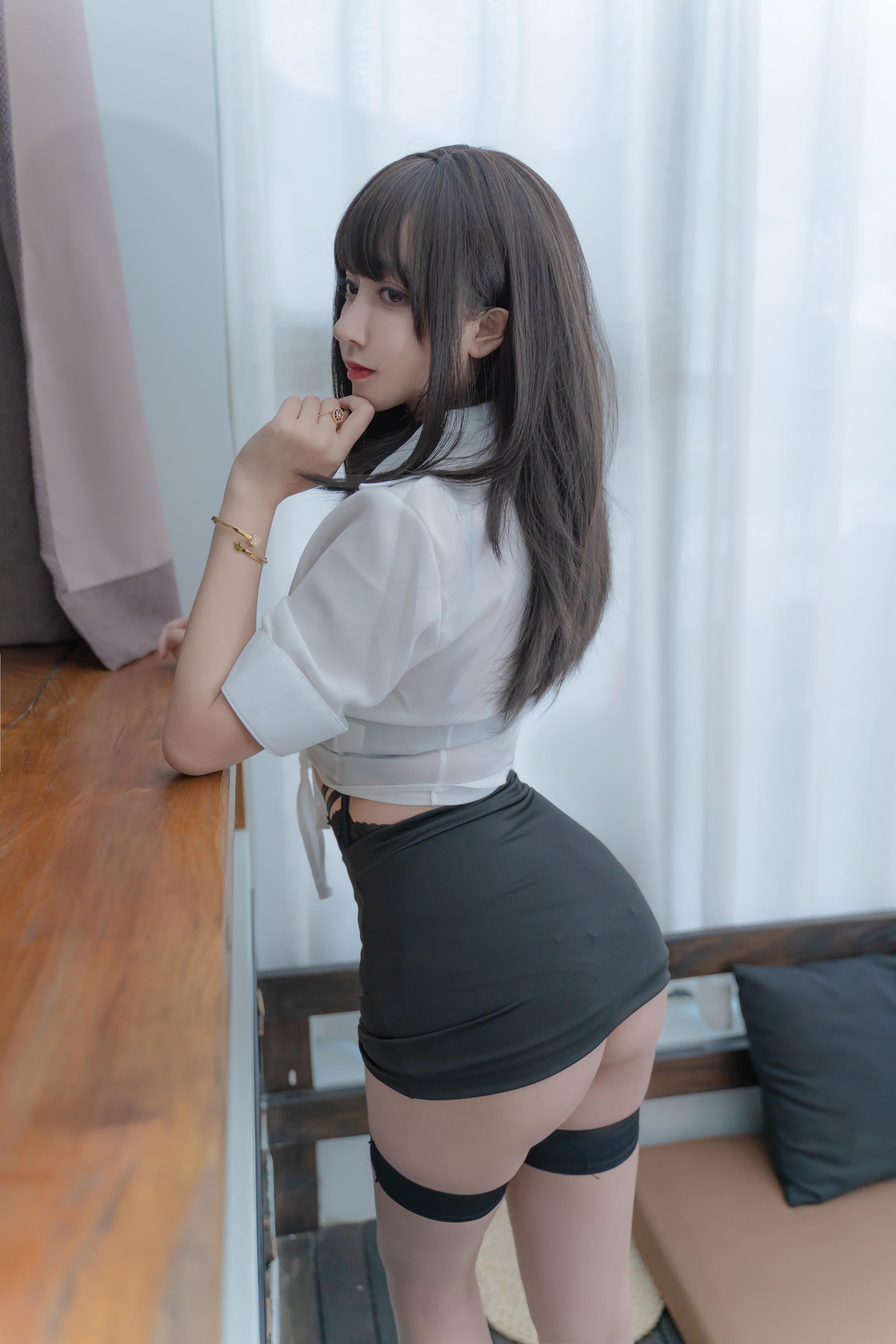 过期米线线喵 职场新人 58P