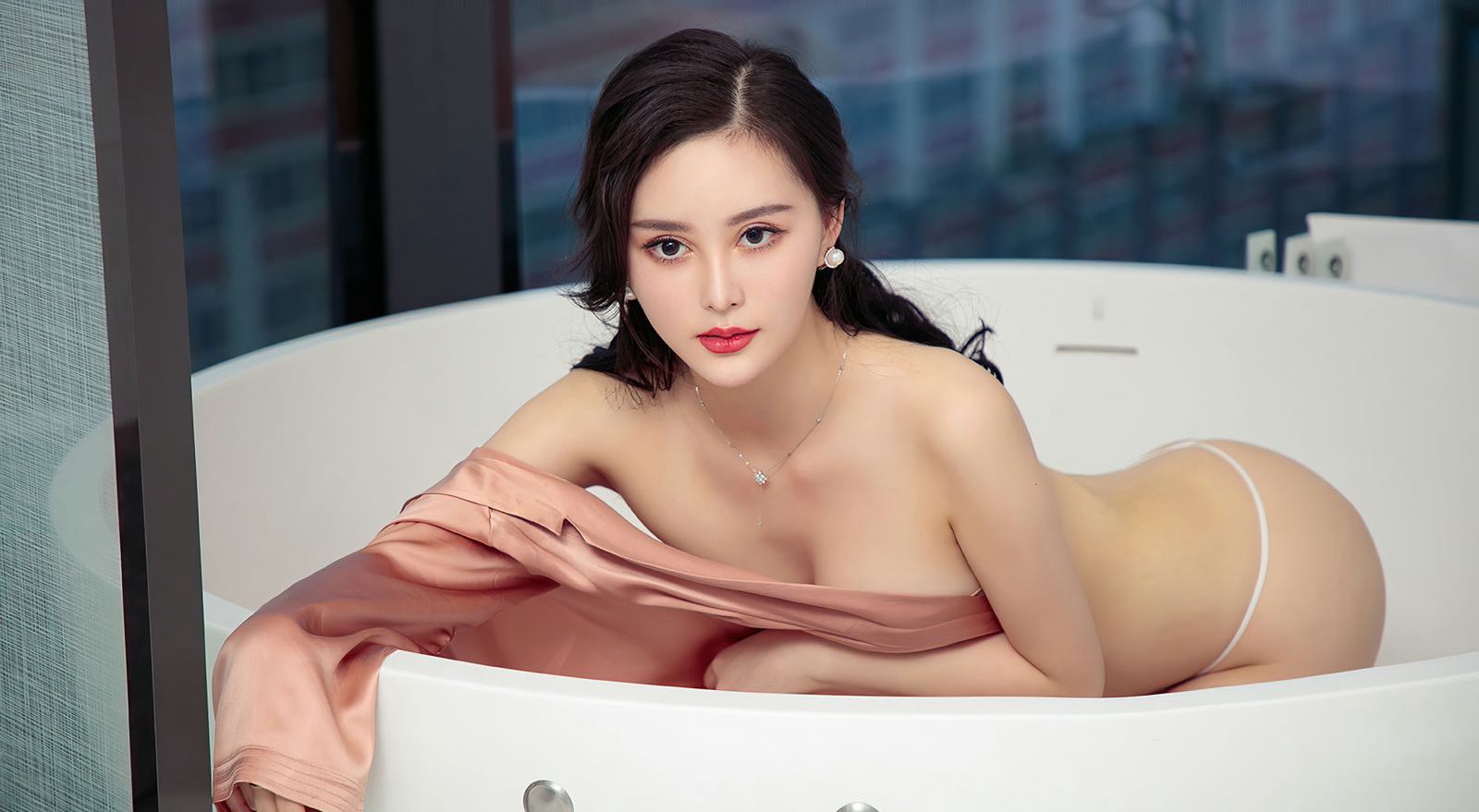 风骚情趣内衣美女少妇诱惑大奶巨乳性感私房写真