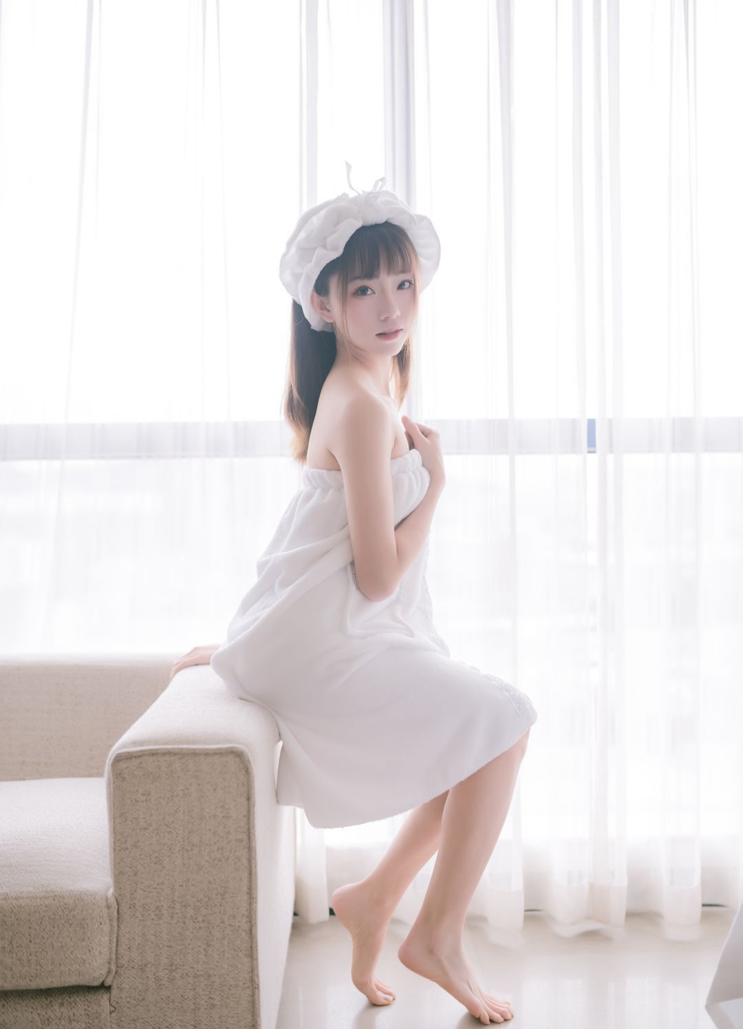 욕실 미녀 대담한 코스프레 무한 혜택 MM 미인 다리 사진