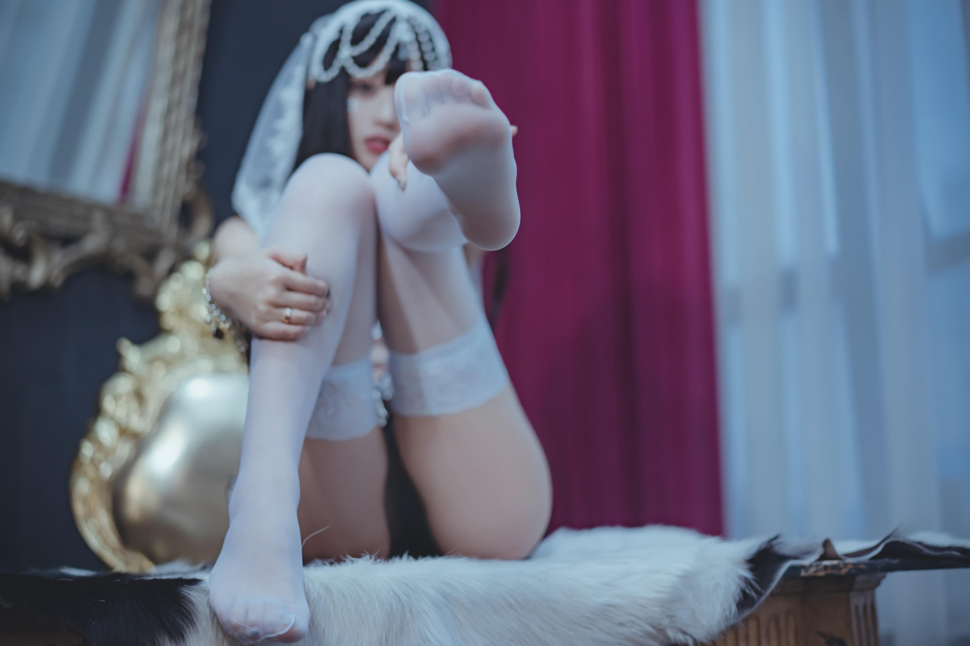 过期米线线喵 - 修女 53P