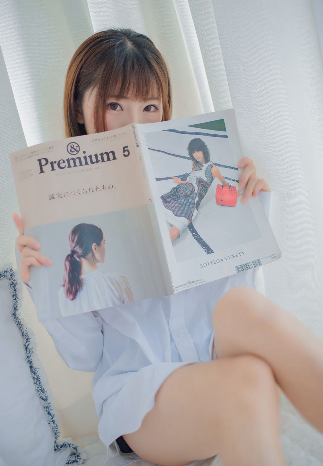 白嫩女神 COSER 綺太郎 性感嫩白美腿白皙玉足大尺度寫真