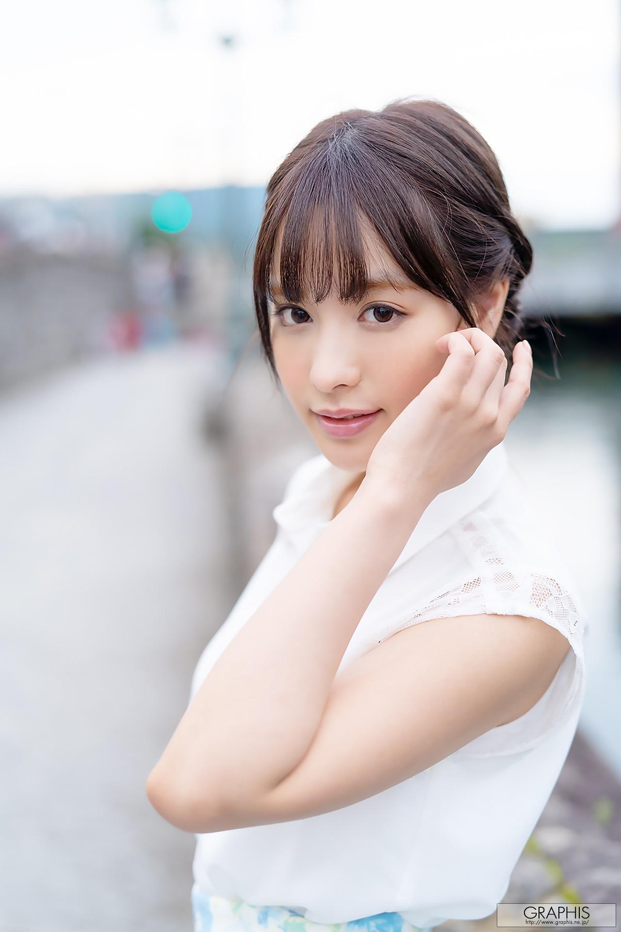 Graphis 桃乃木かな 冬成人グラビア 121P