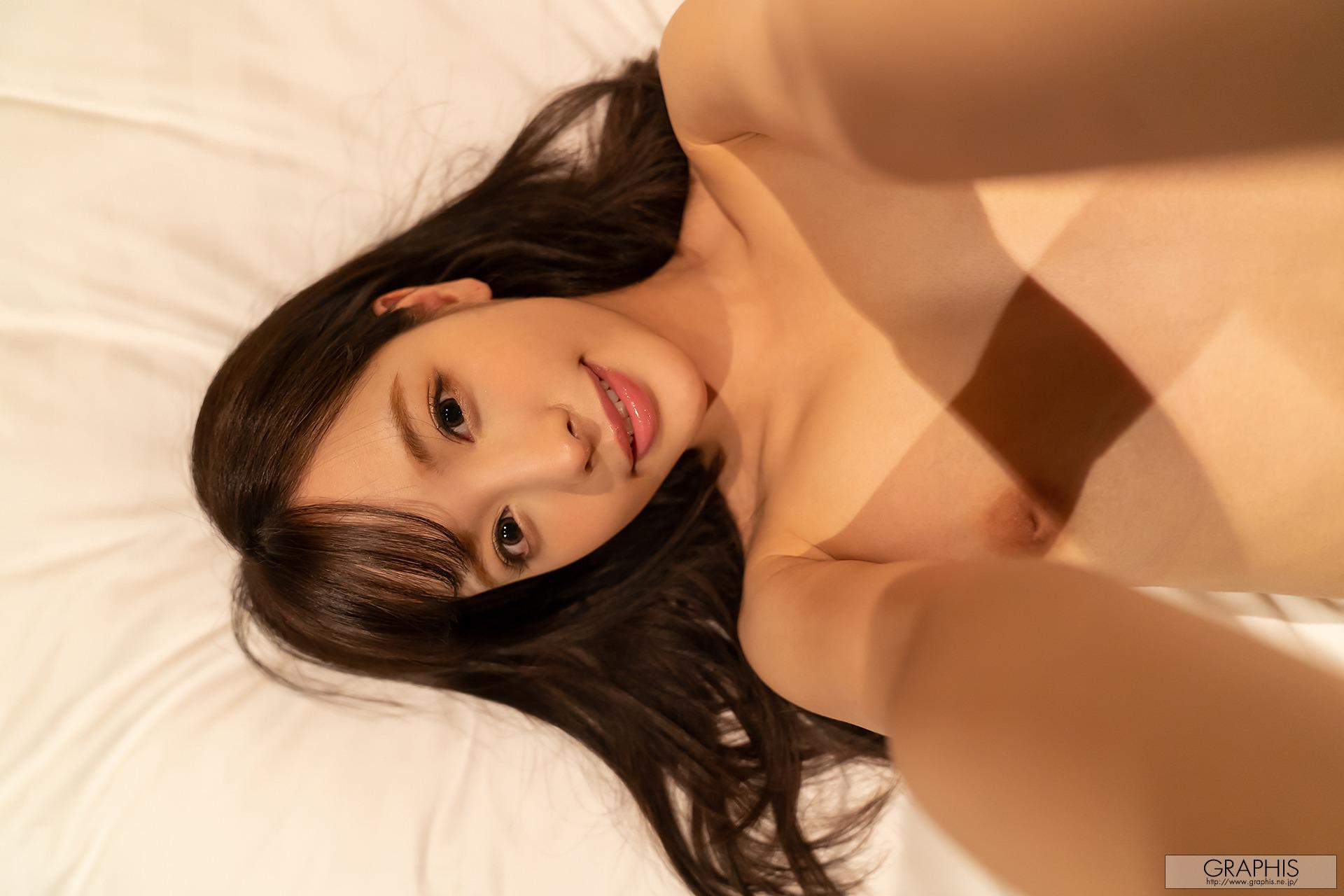 Graphis 桃乃木かな 冬成人グラビア 121P
