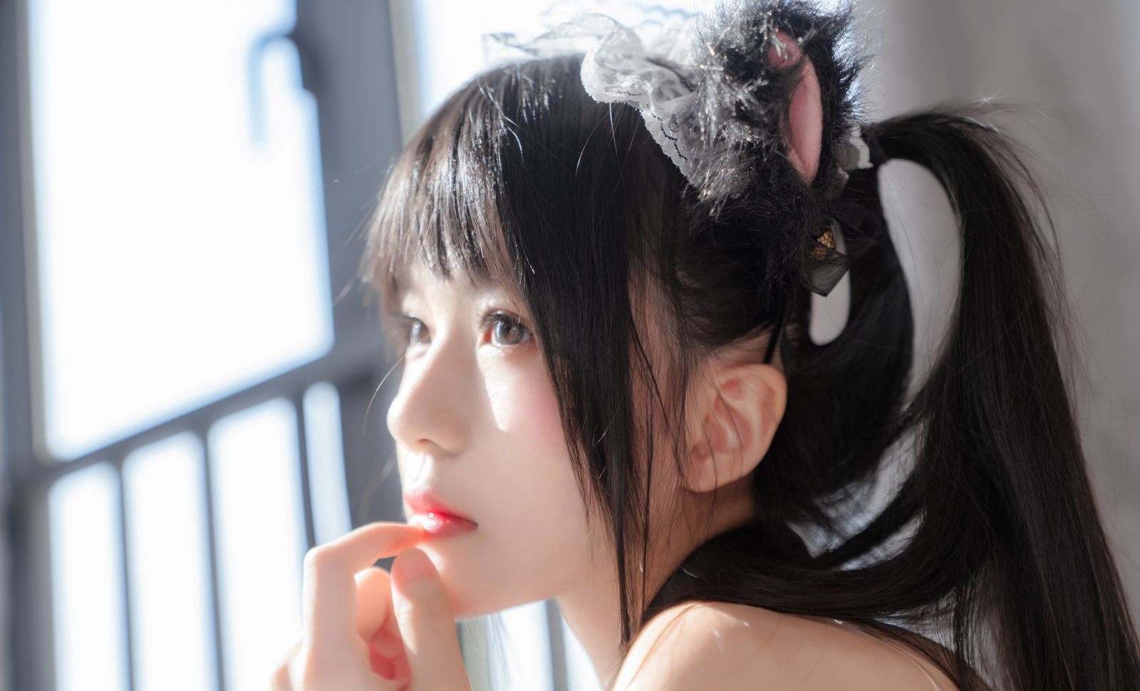 網襪白嫩美腿女僕裝櫻桃喵2020最新圖片誘惑大尺度COSPLAY高清