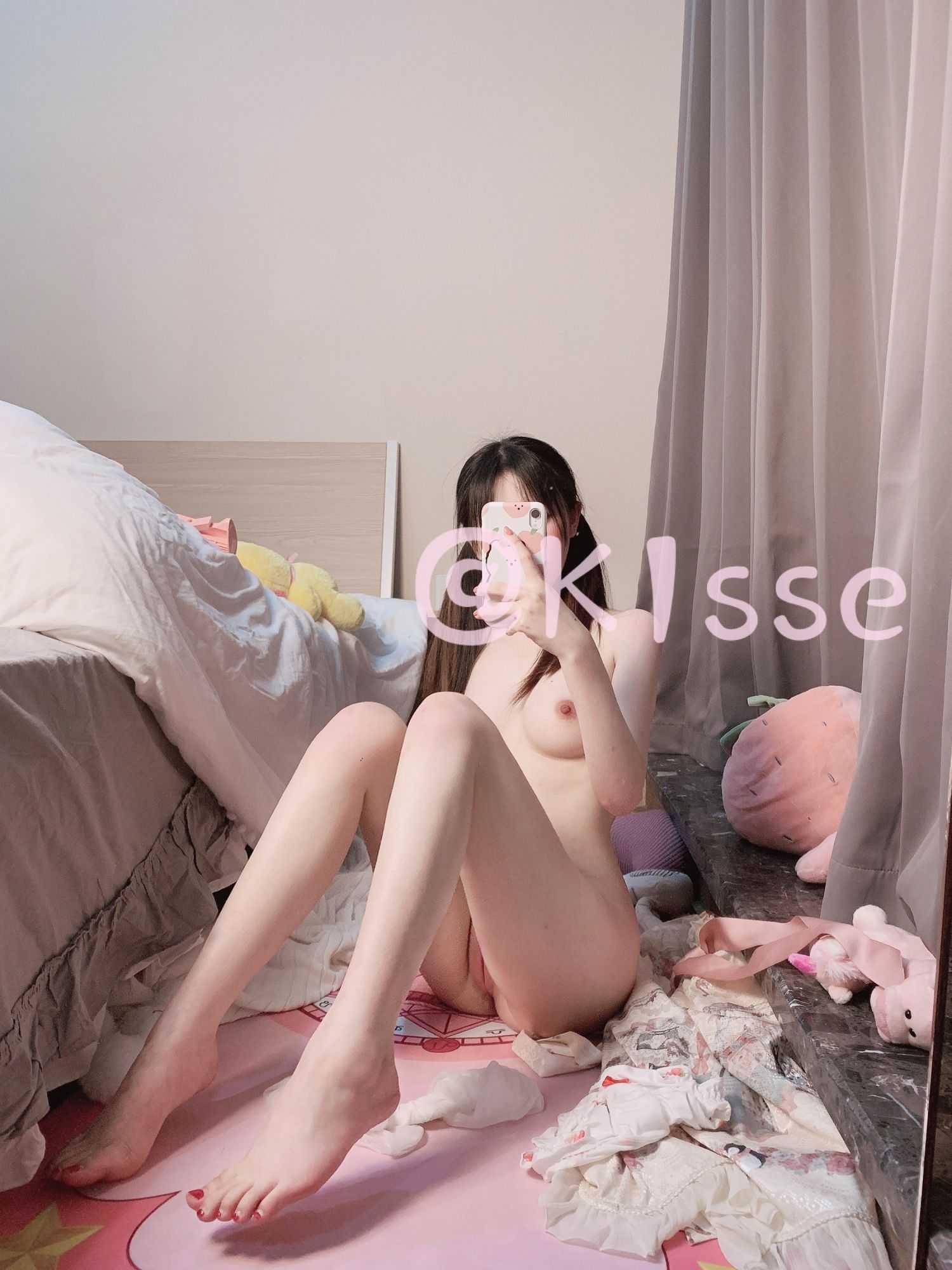 Klsse 白丝双马尾萝莉 41P