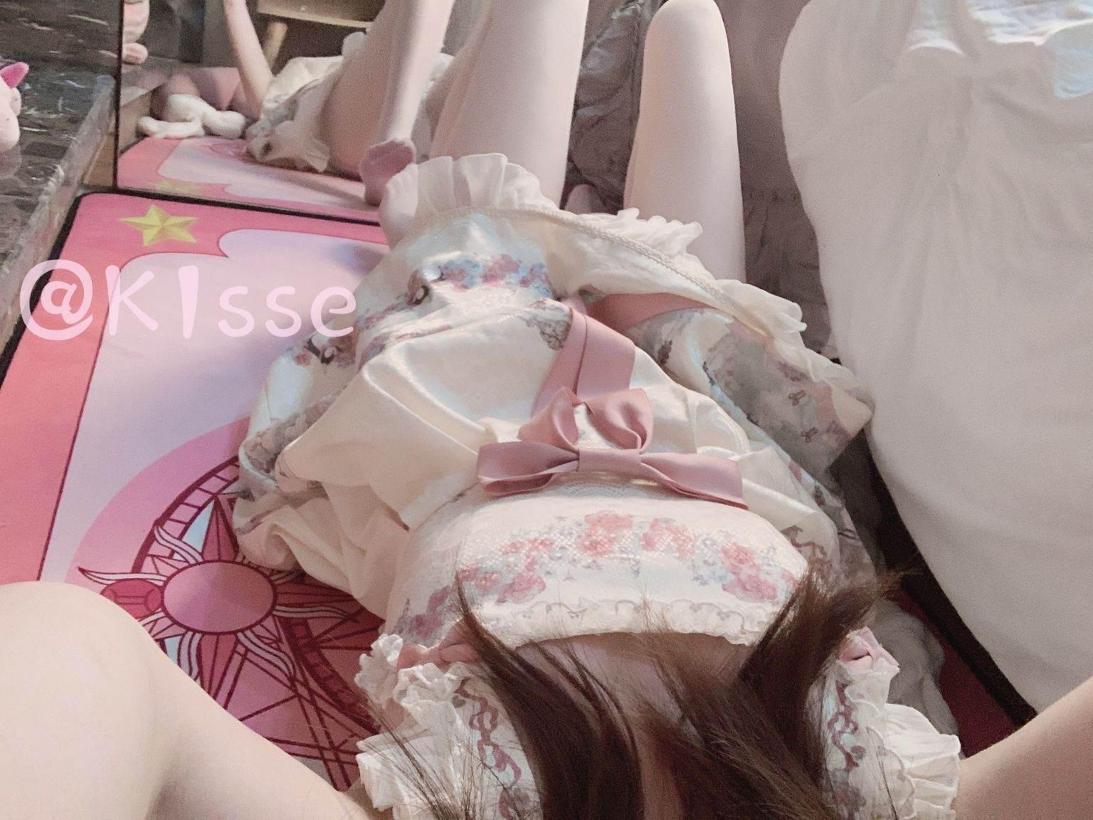 クルッセ 白ストツインテールロリ 41P