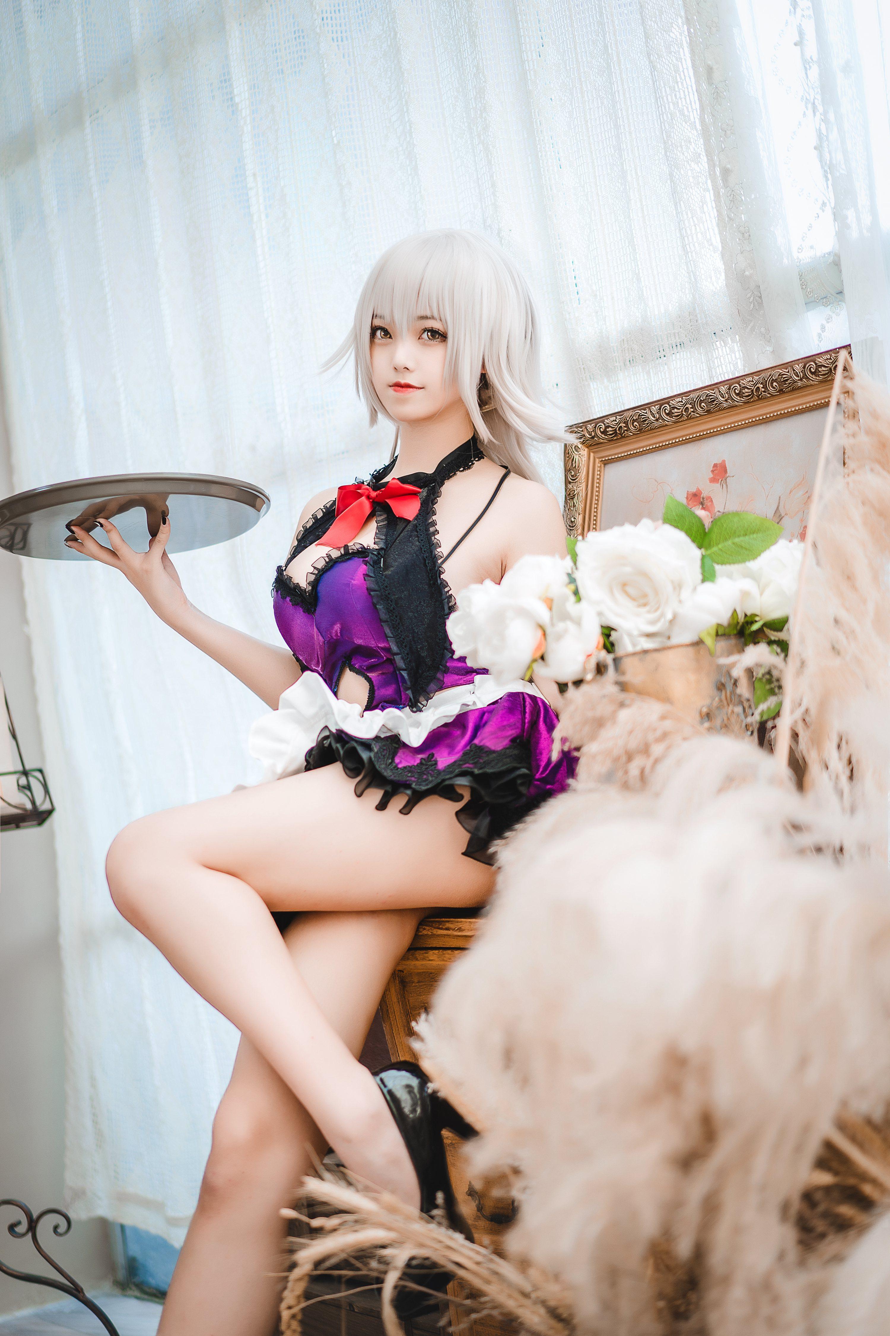 蜜汁猫裘 Vol.046: ジャンヌ・ダルク メイド 40P