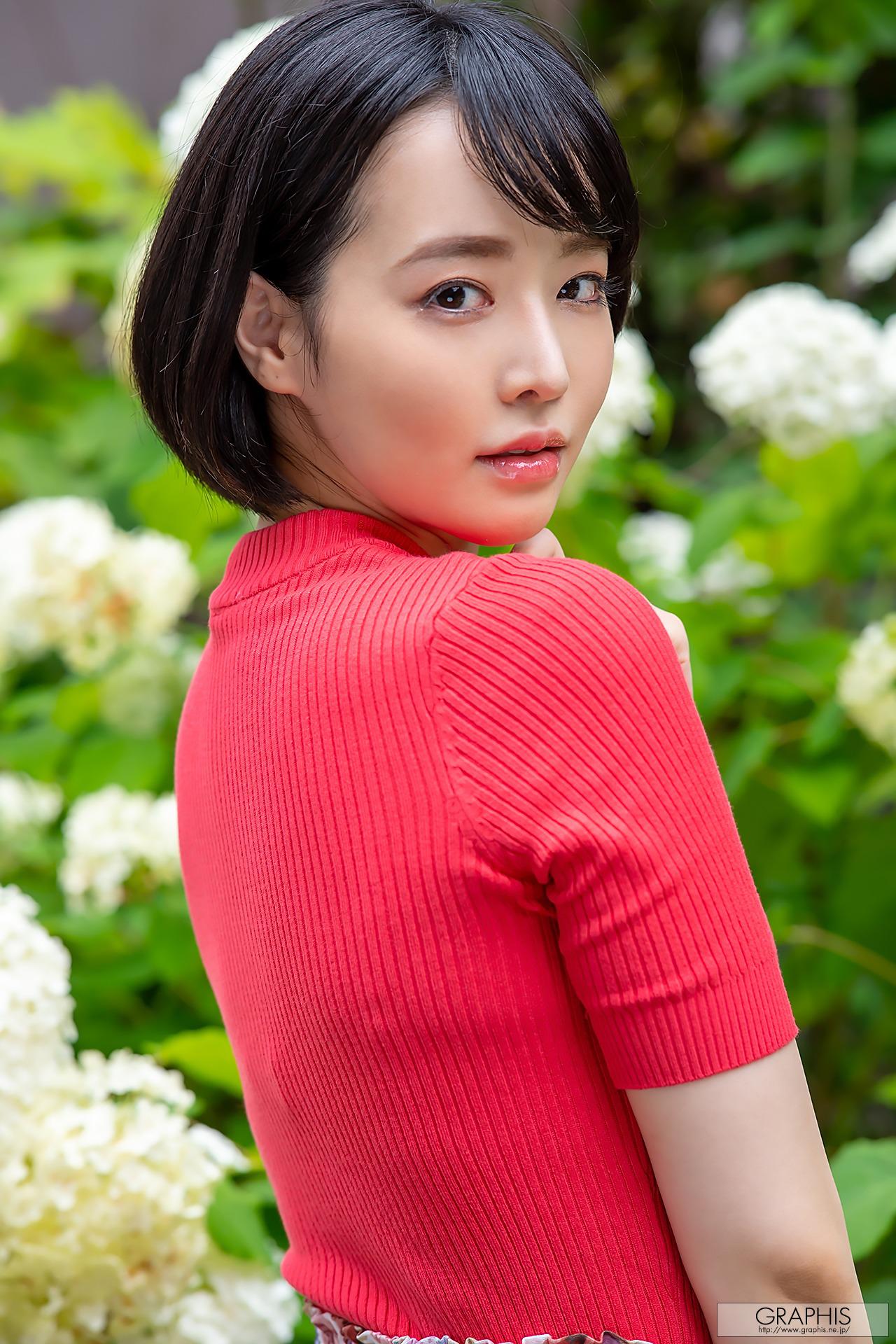 그래피스] 첫 번째 그래비아 – 츠바키 산노미야[160P