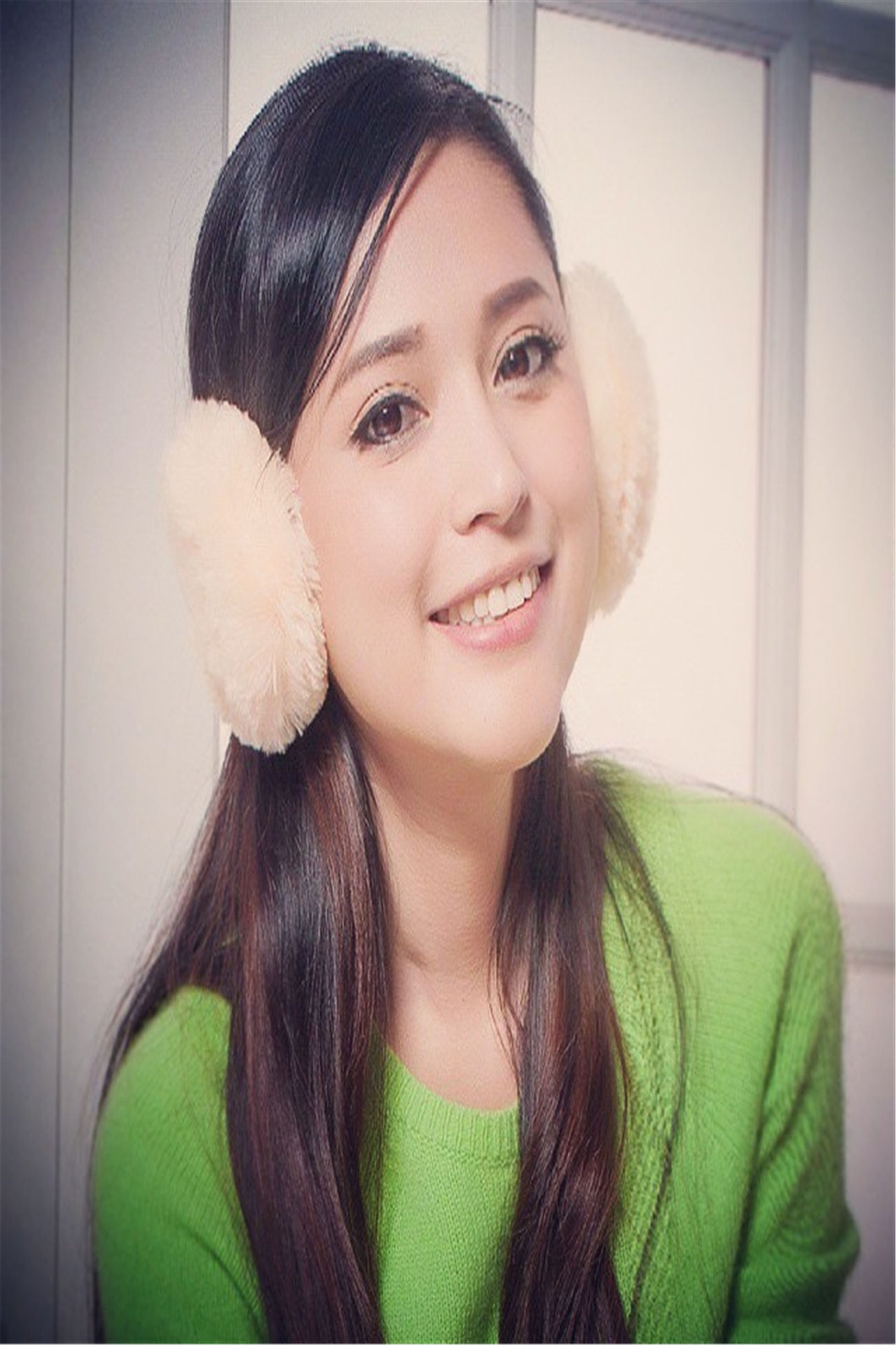 【台湾美女】 Avy杜可薇(恬小魚) クリスマス衣装室内撮影