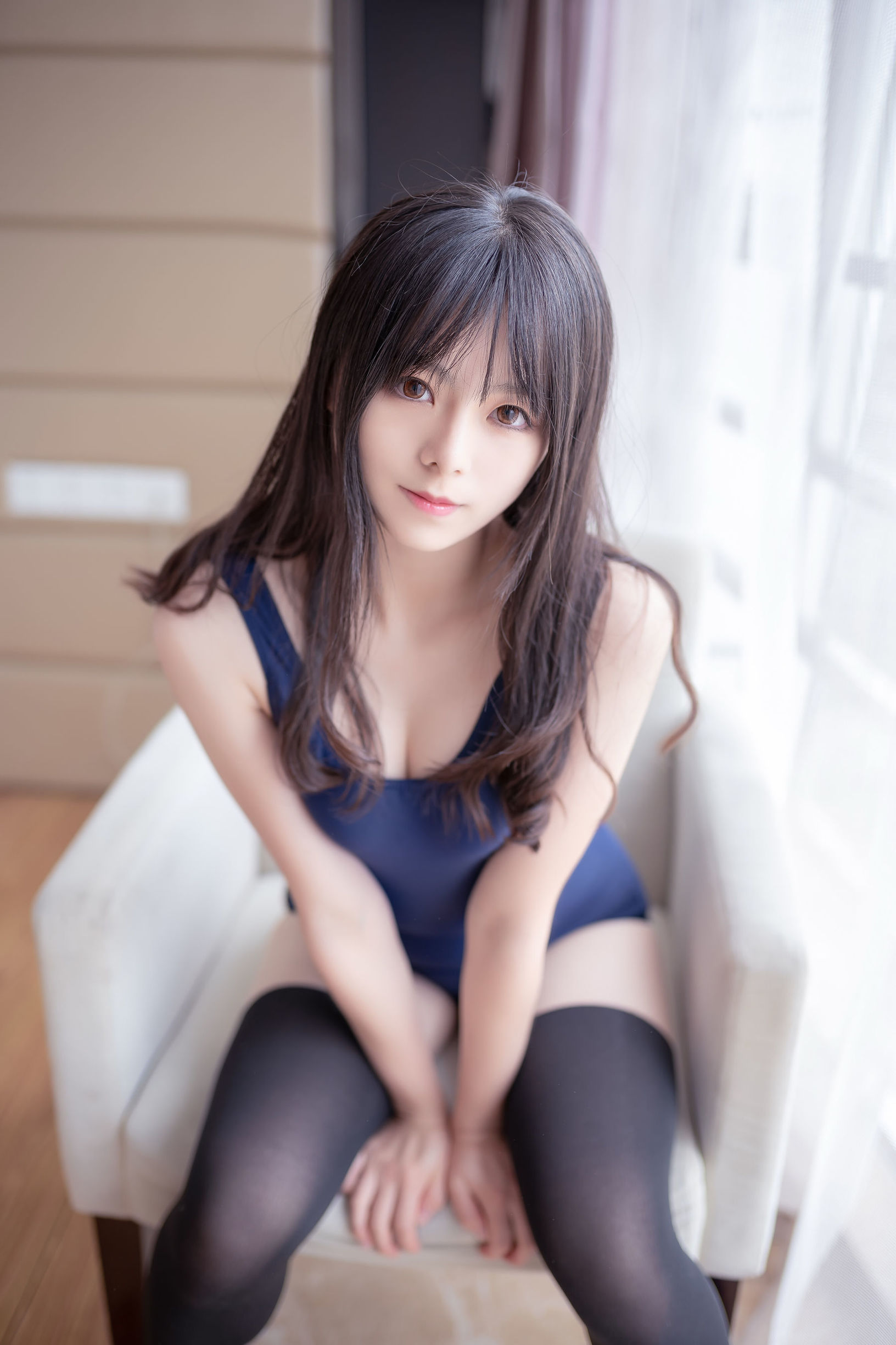Meow Sugar Film] Vol. 237: Black Stockings Seifuku
