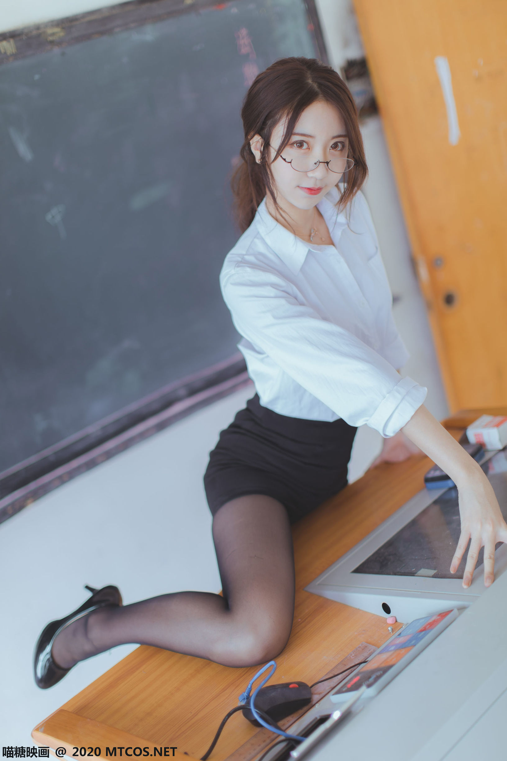 [喵糖映画] VOL.282 OL制服