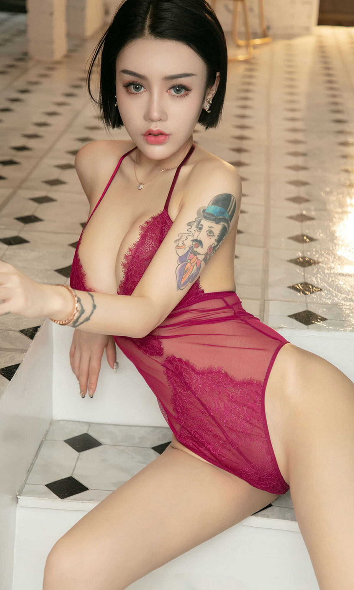 Yuguo Ugirls No.1481 Lu Ziqi Ảnh Tattoo