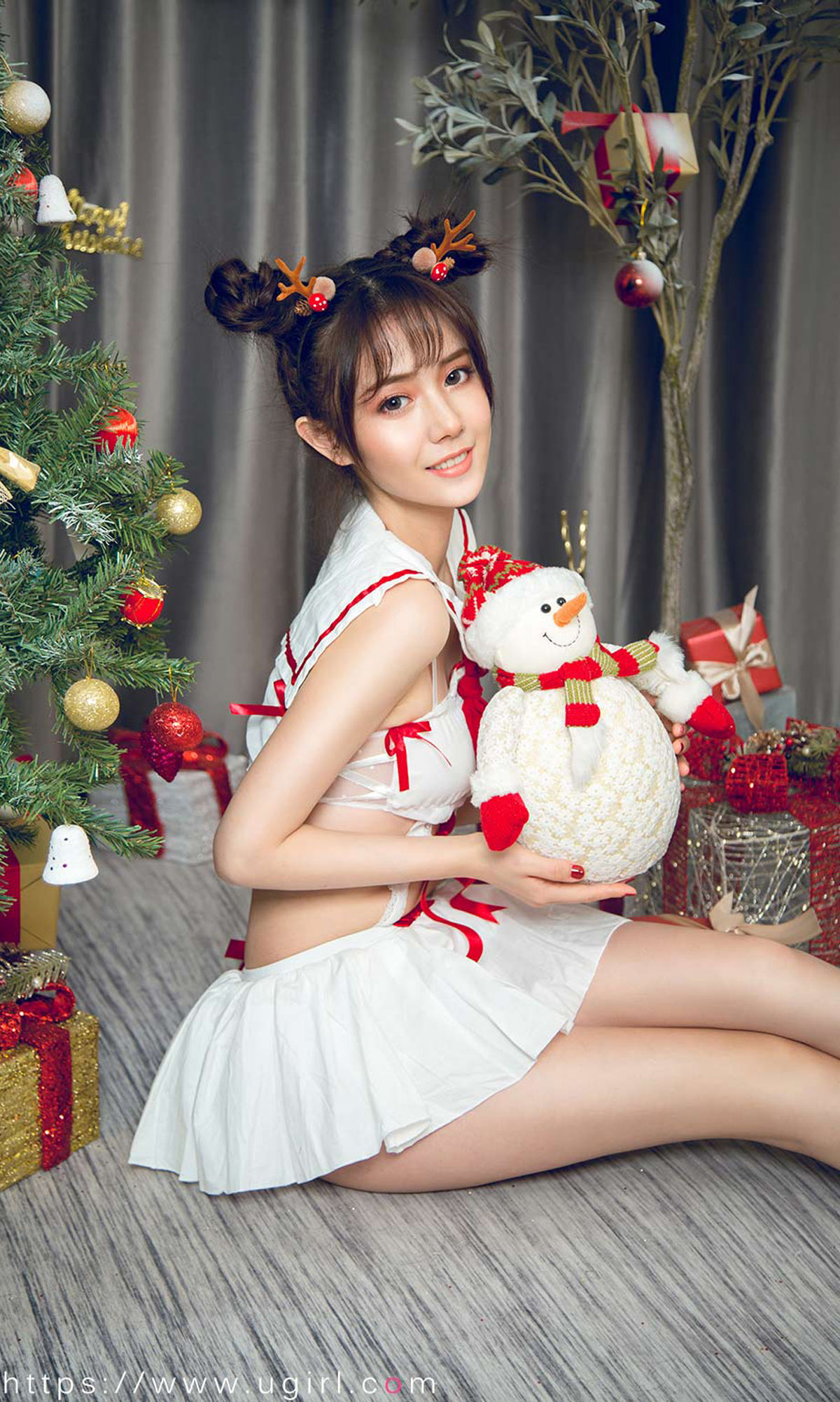 Yogu Circle Ai Youwu] No.1679 Đường Tiểu Đường Cô Gái Đồng Phục Show Giáng Sinh