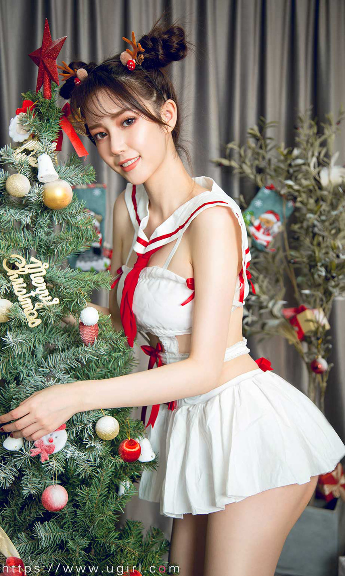Yogu Circle Ai Youwu] No.1679 Đường Tiểu Đường Cô Gái Đồng Phục Show Giáng Sinh