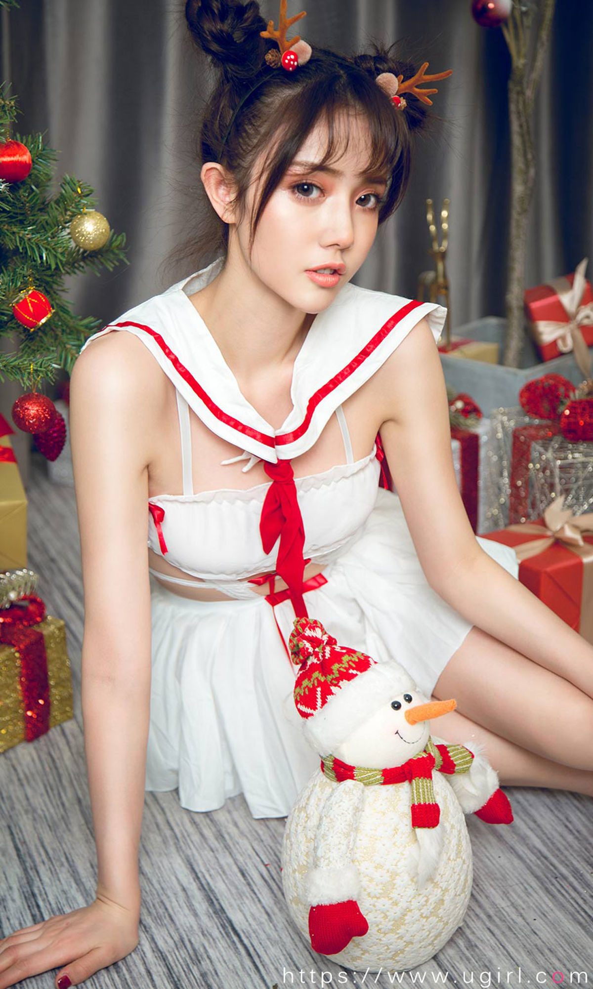 Yogu Circle Ai Youwu] No.1679 Đường Tiểu Đường Cô Gái Đồng Phục Show Giáng Sinh