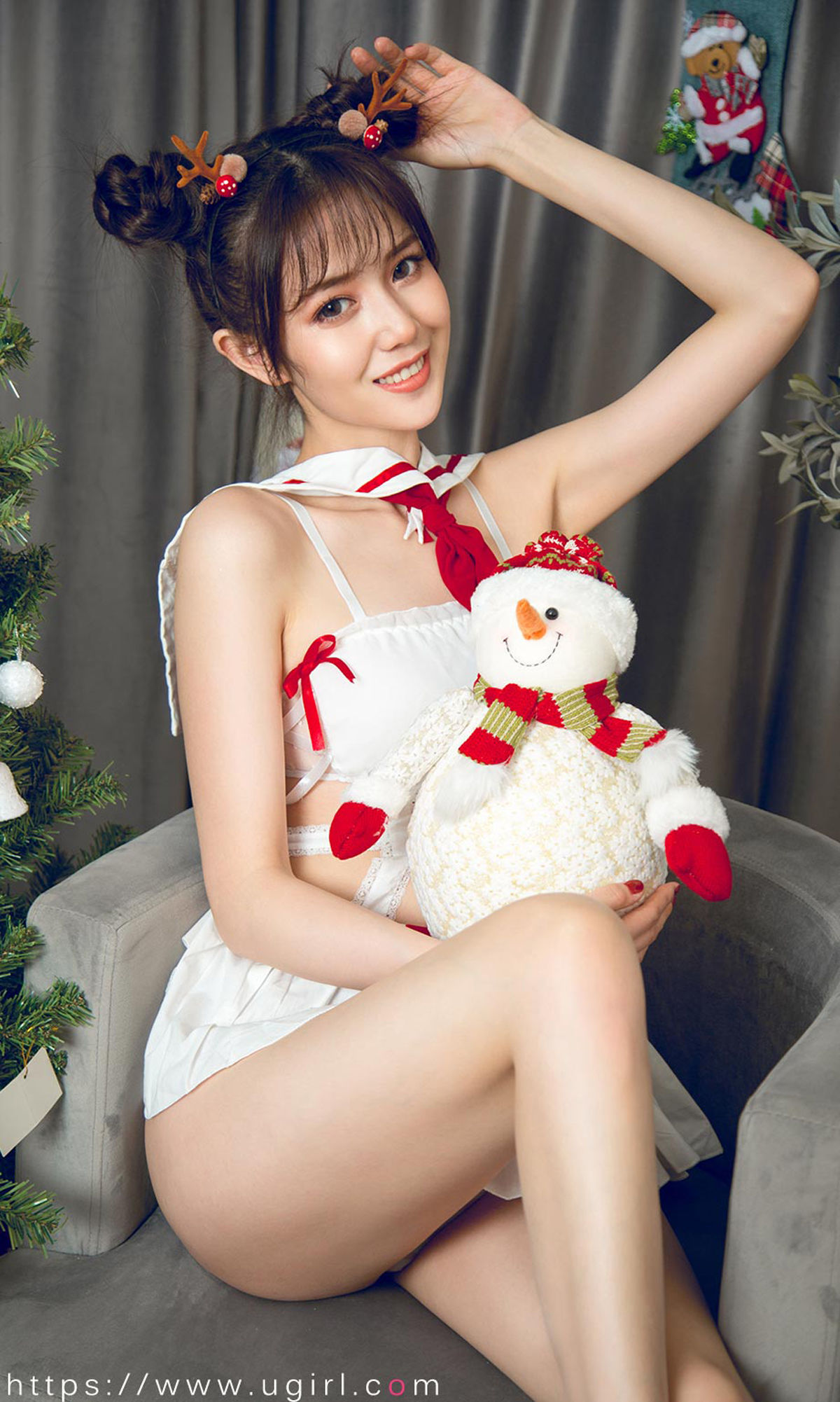 Yogu Circle Ai Youwu] No.1679 Đường Tiểu Đường Cô Gái Đồng Phục Show Giáng Sinh