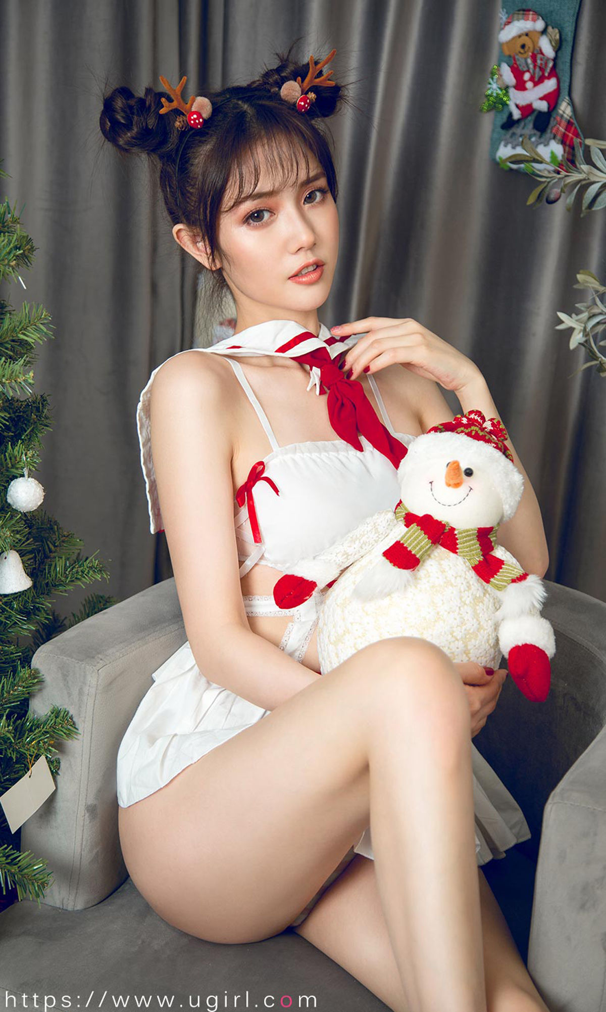 Yogu Circle Ai Youwu] No.1679 Đường Tiểu Đường Cô Gái Đồng Phục Show Giáng Sinh