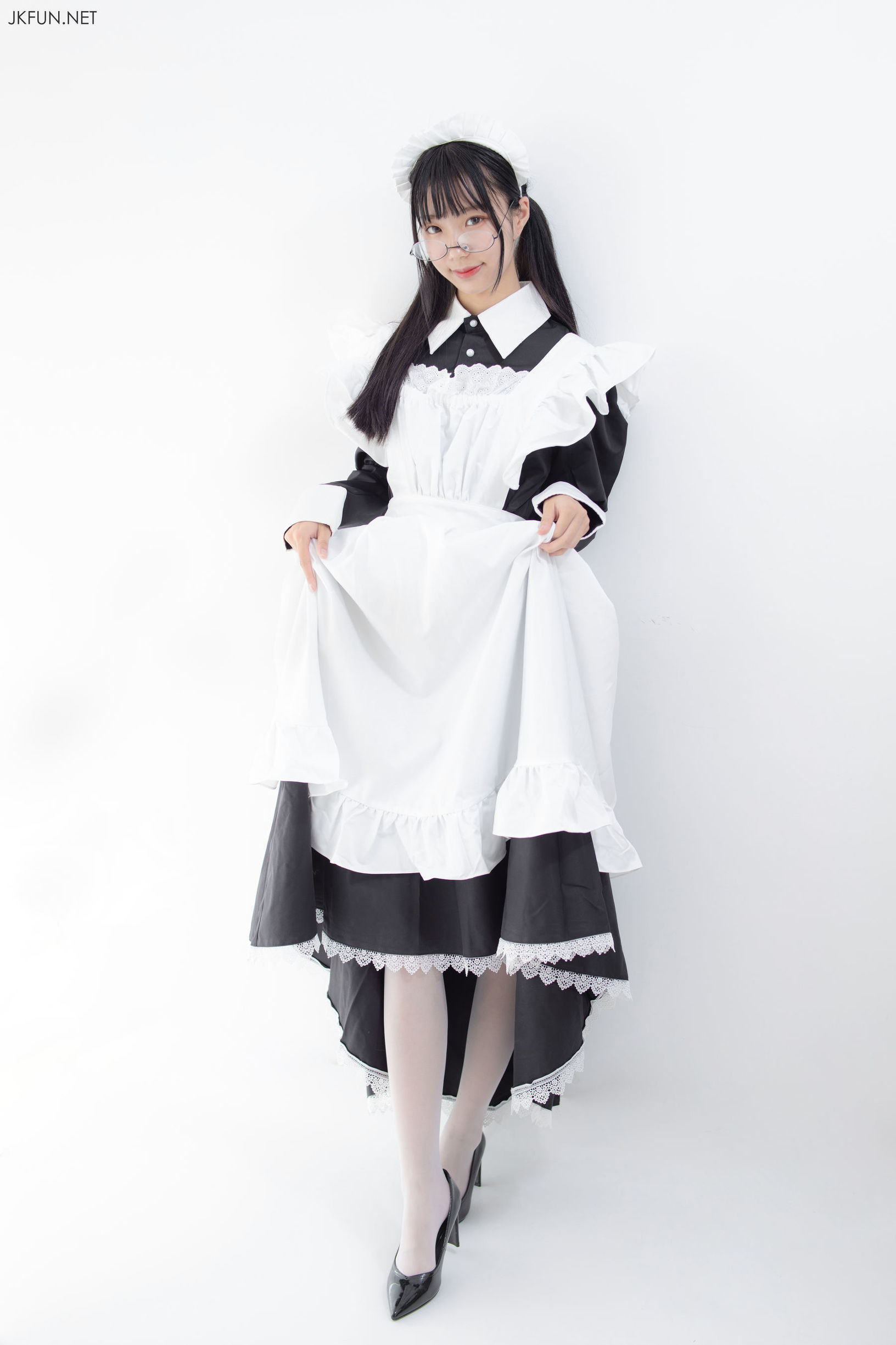 Sen Luo Consortium] Maid with Glasses Girl