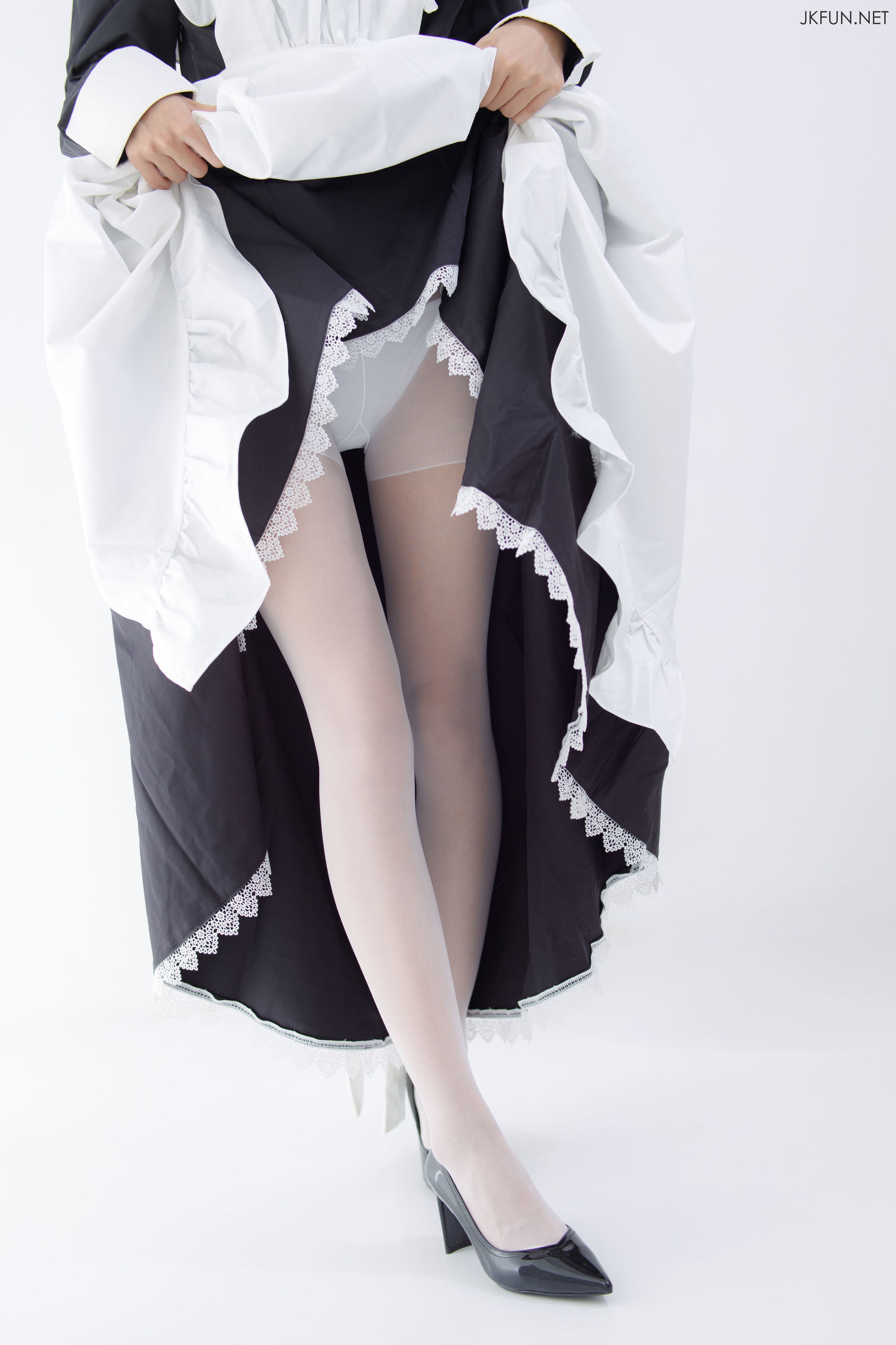 Sen Luo Consortium] Maid with Glasses Girl
