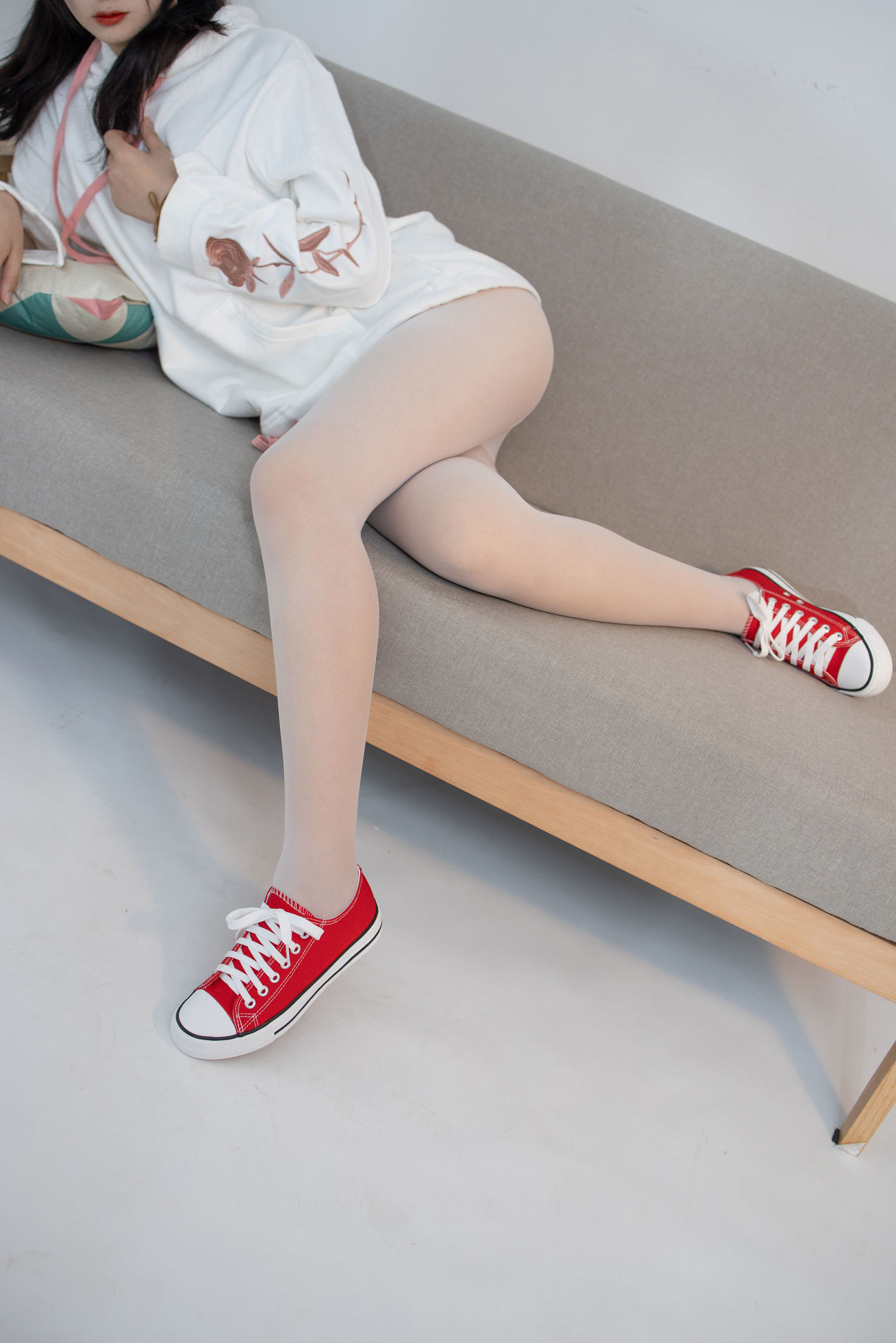 Sen Luo Tài Đoàn] JKFUN-056 Tiểu Dạ Giày Vải Đỏ Trắng Tơ 13D Trắng Tơ