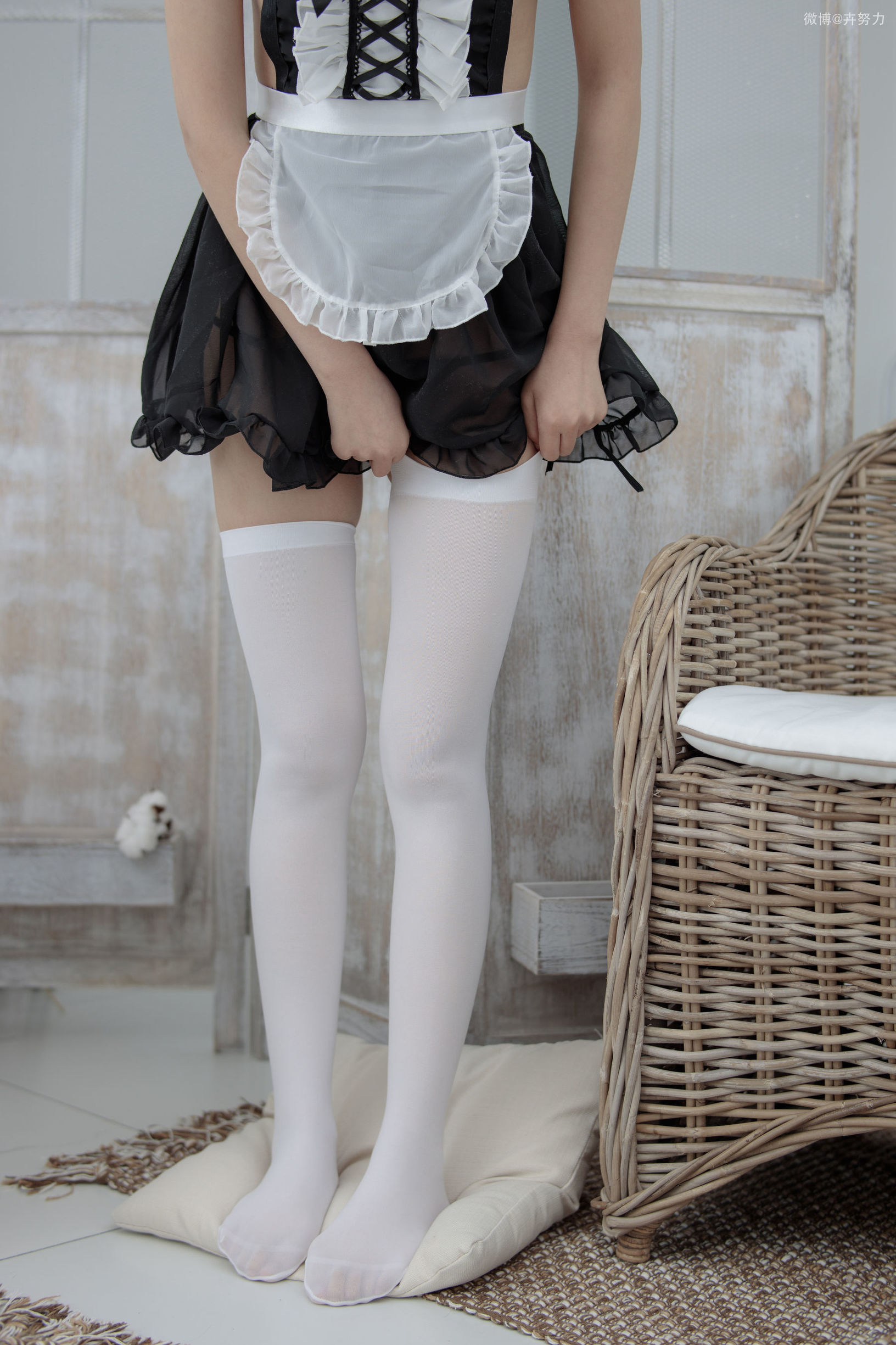 Sen Lô Tài Đoàn] JKFUN-057 Hui Zi 80D trắng tất quá gối