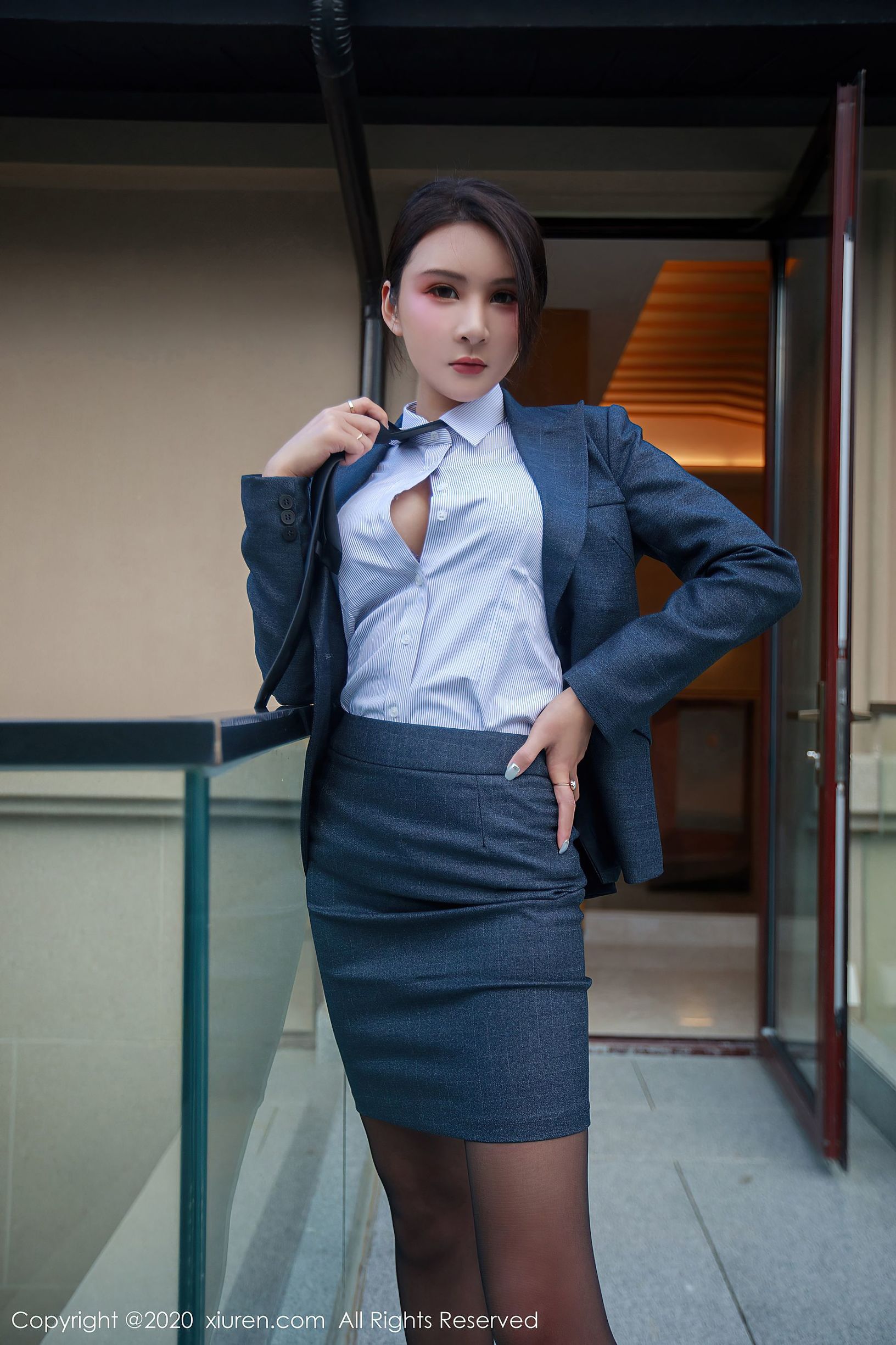[秀人XIUREN] No.2309 Emily顾奈奈