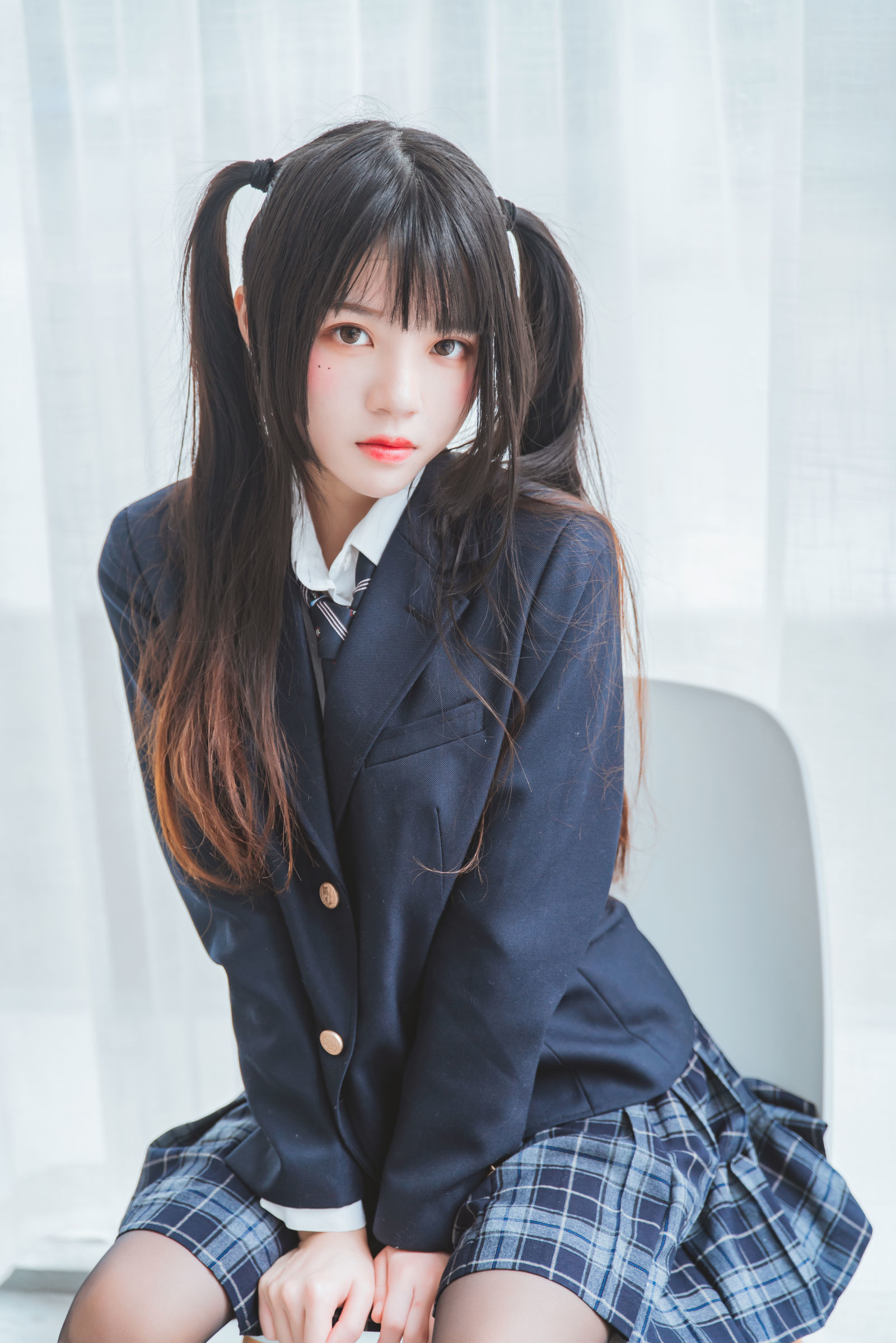 蘿莉COS] 櫻桃喵 - 冬季制服絲秀
