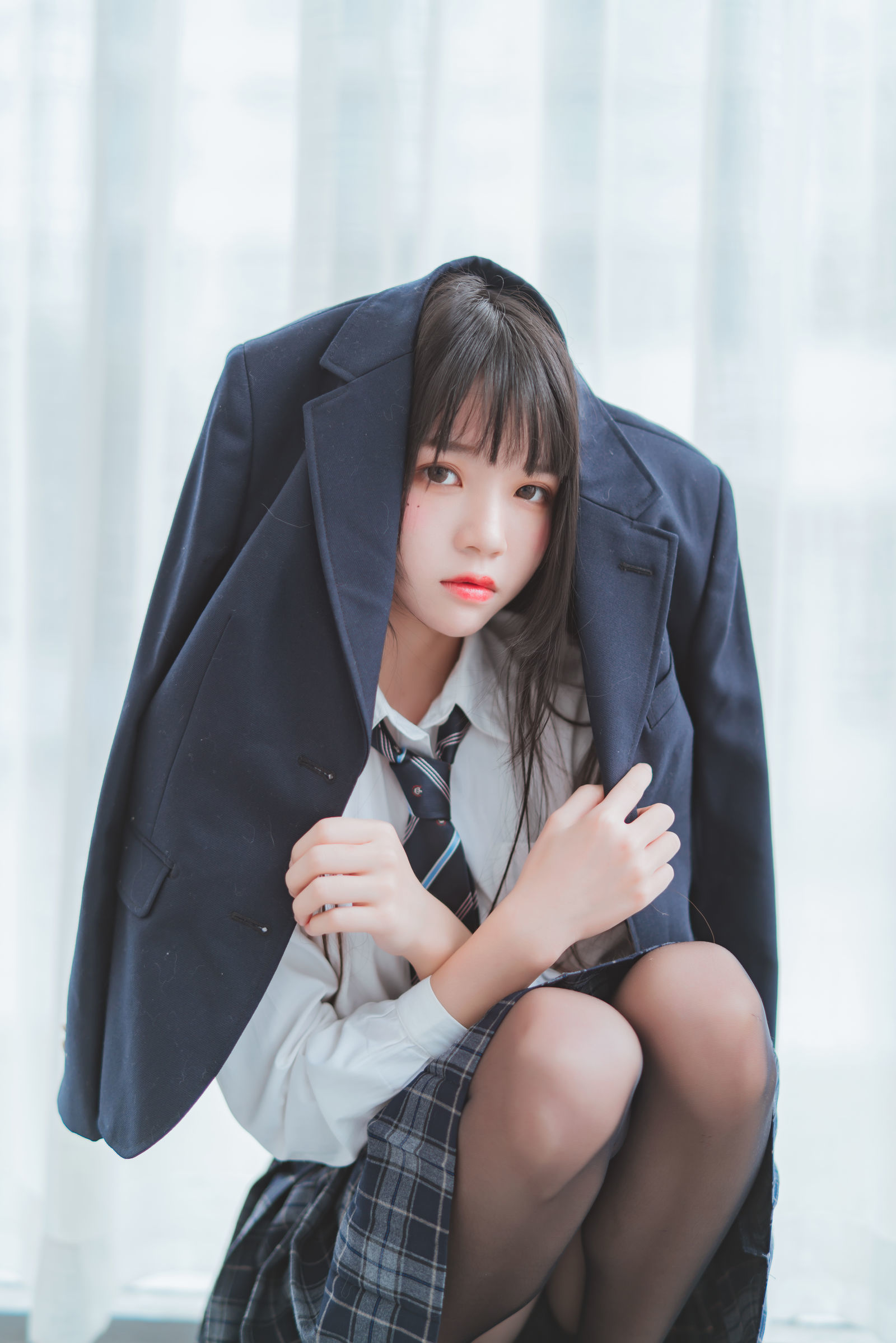 [萝莉COS] 桜桃喵 - 冬季制服丝秀