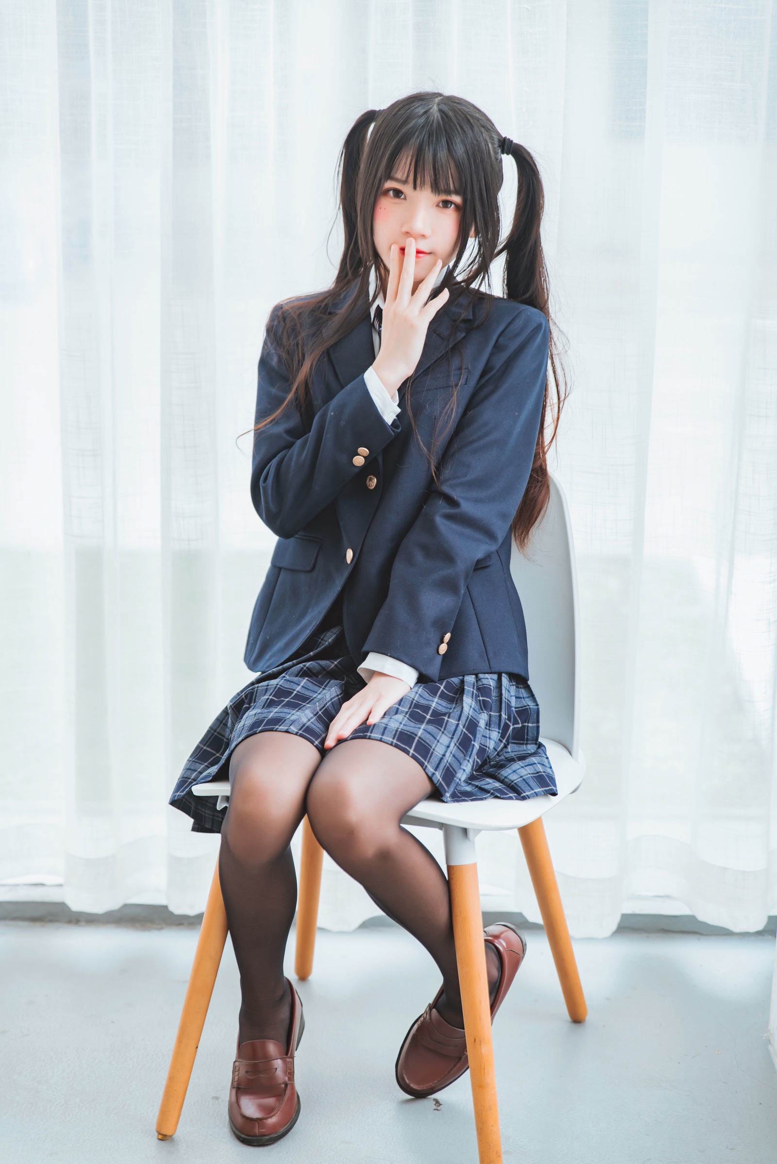 蘿莉COS] 櫻桃喵 - 冬季制服絲秀