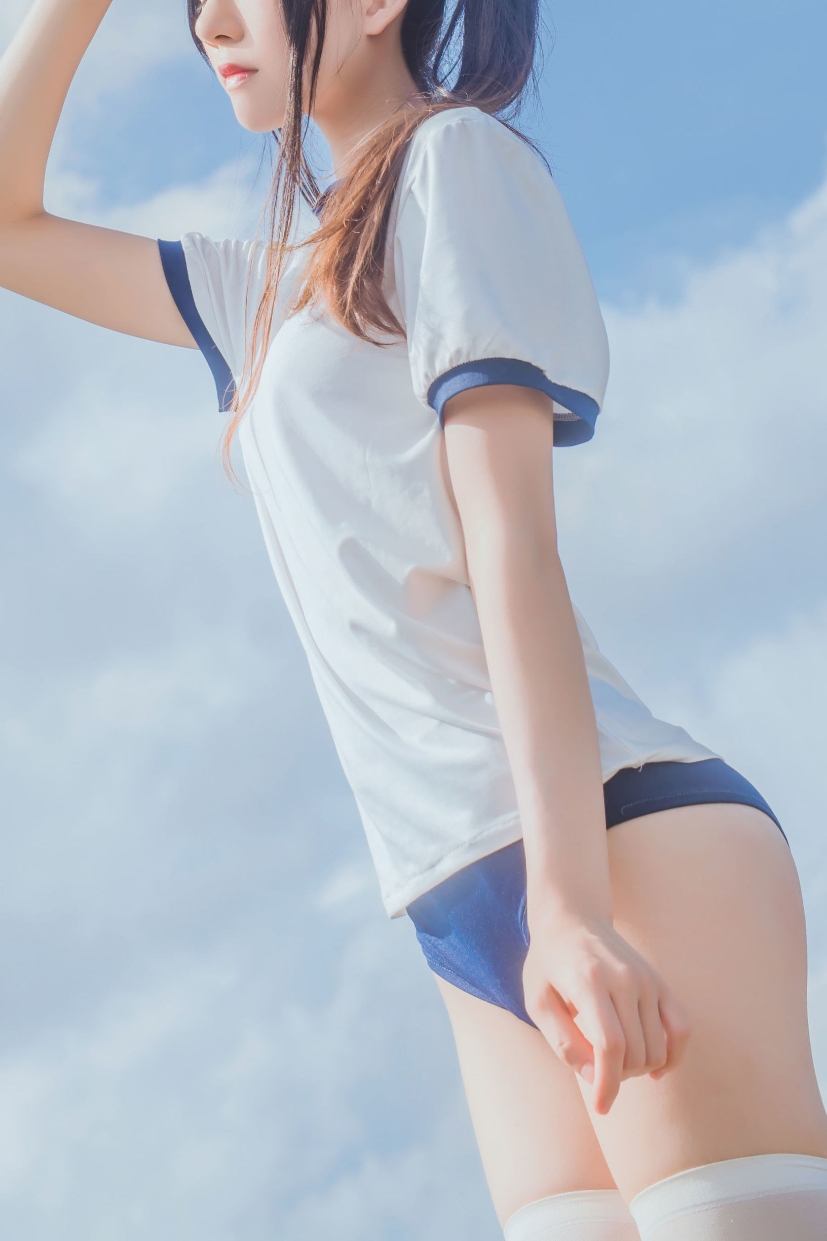 [萝莉COS] 桜桃喵《体操服》