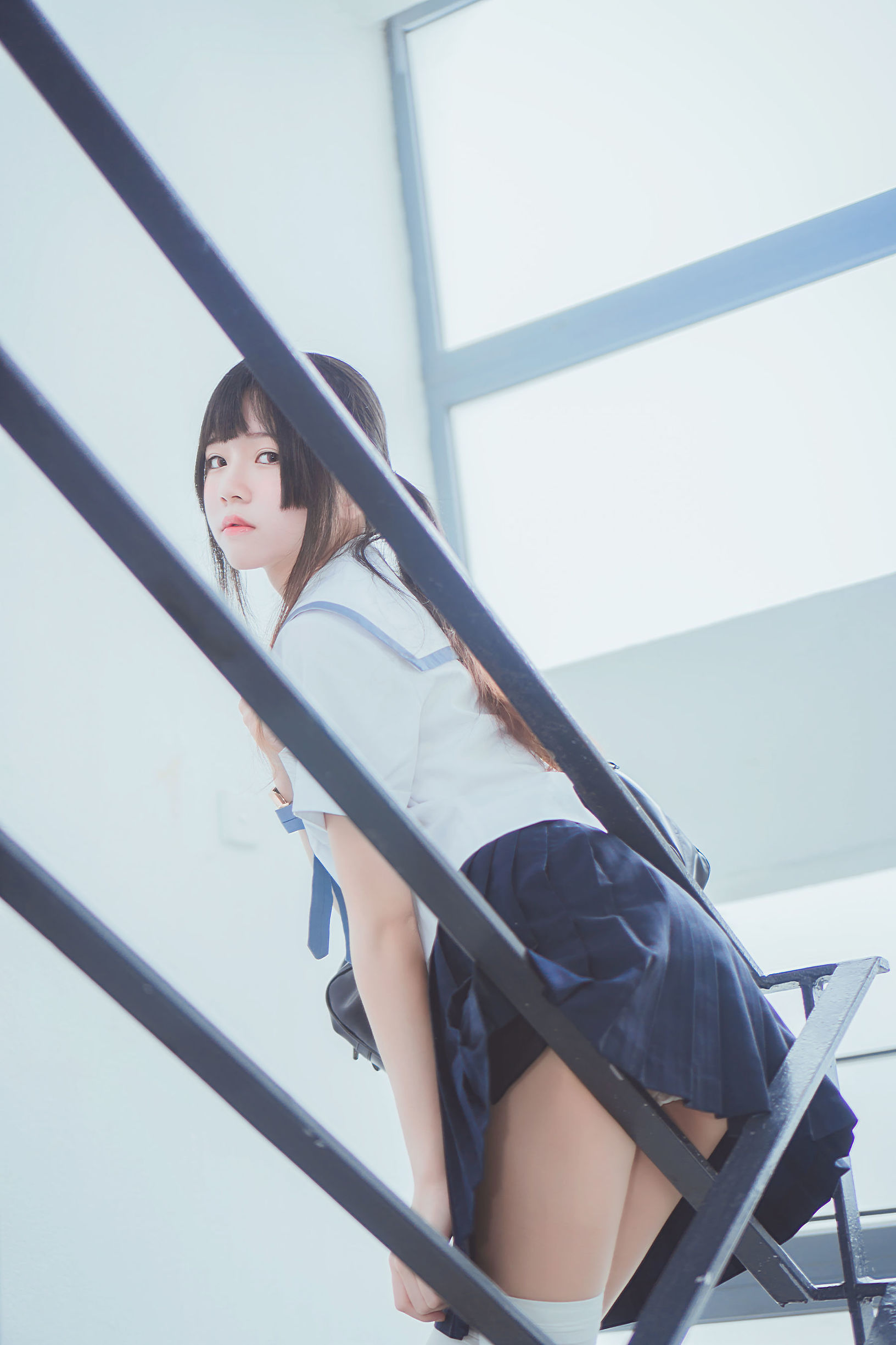 JK Cosplay：桜桃喵《蓝白水手服