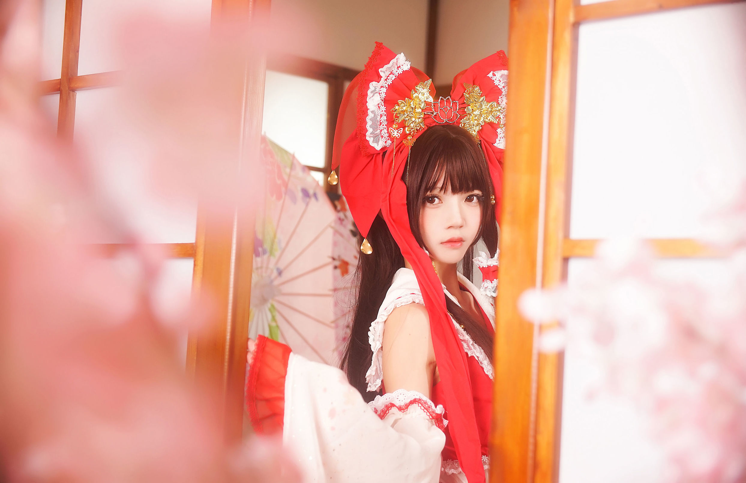 [萝莉COS] 疯猫ss《灵梦》
