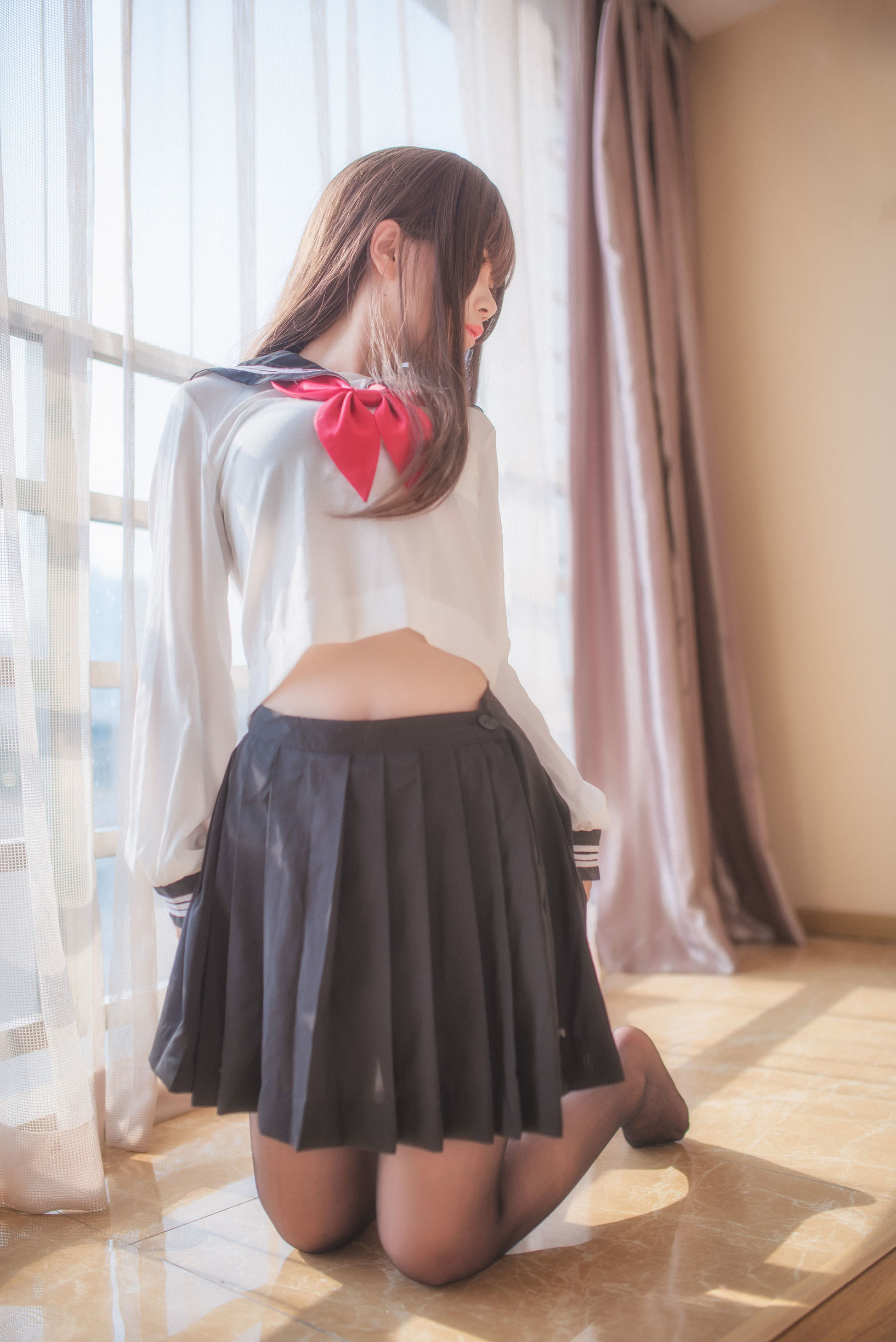 [萝莉COS] 白金Saki - 半透明水手服