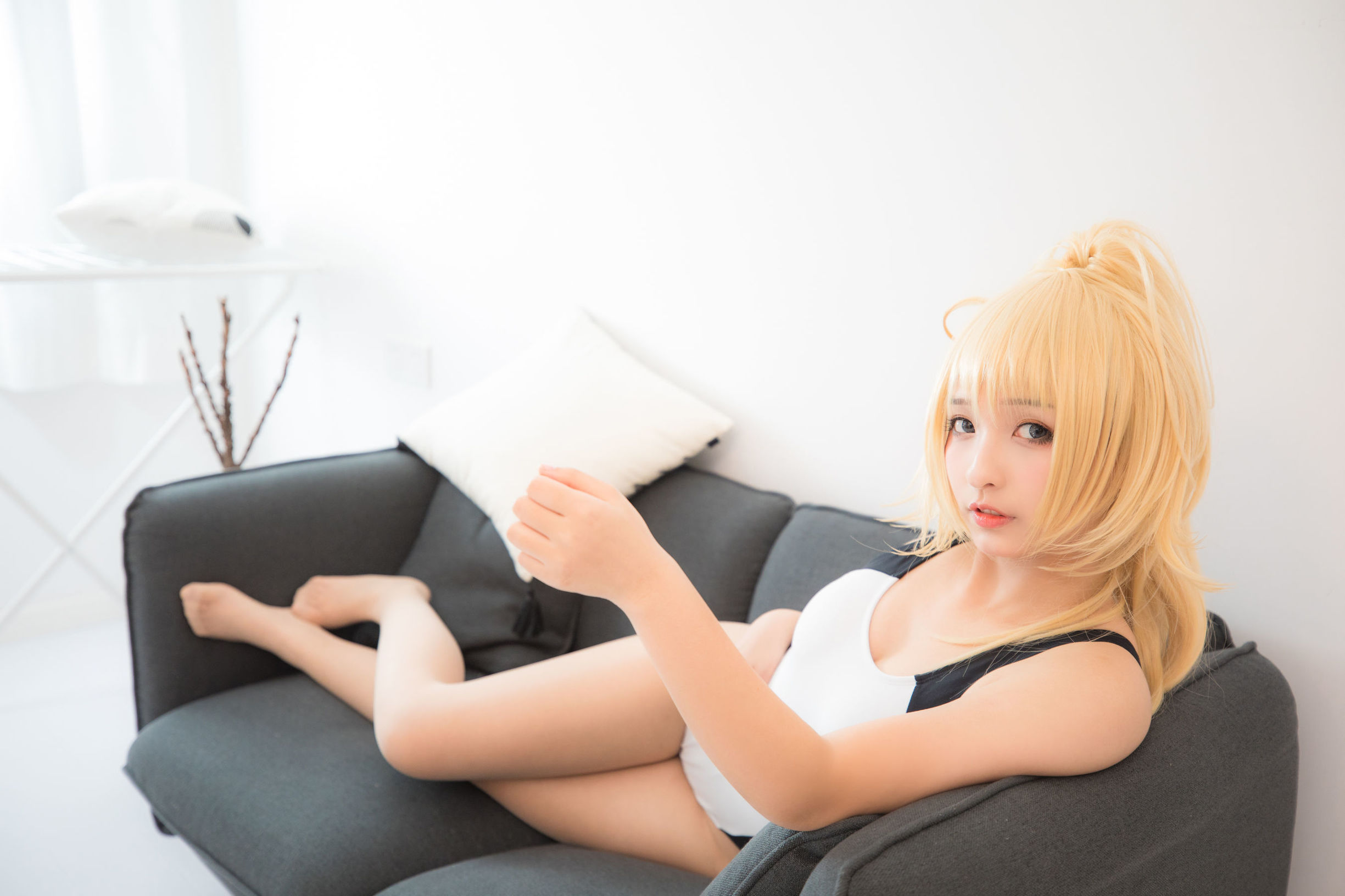 [萝莉COS] 神楽坂真冬 贞德泳装