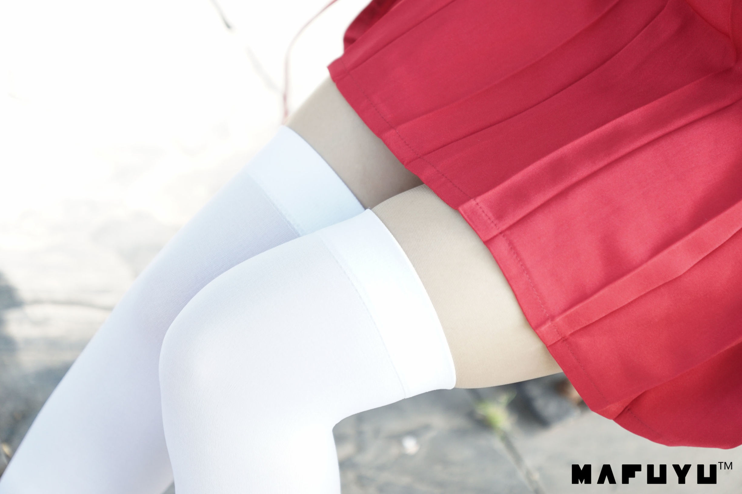  belle ta COS] Kagura Ban Mafuyu - Series ảnh về cô gái, thiên nhiên và tất trắng bộ ảnh