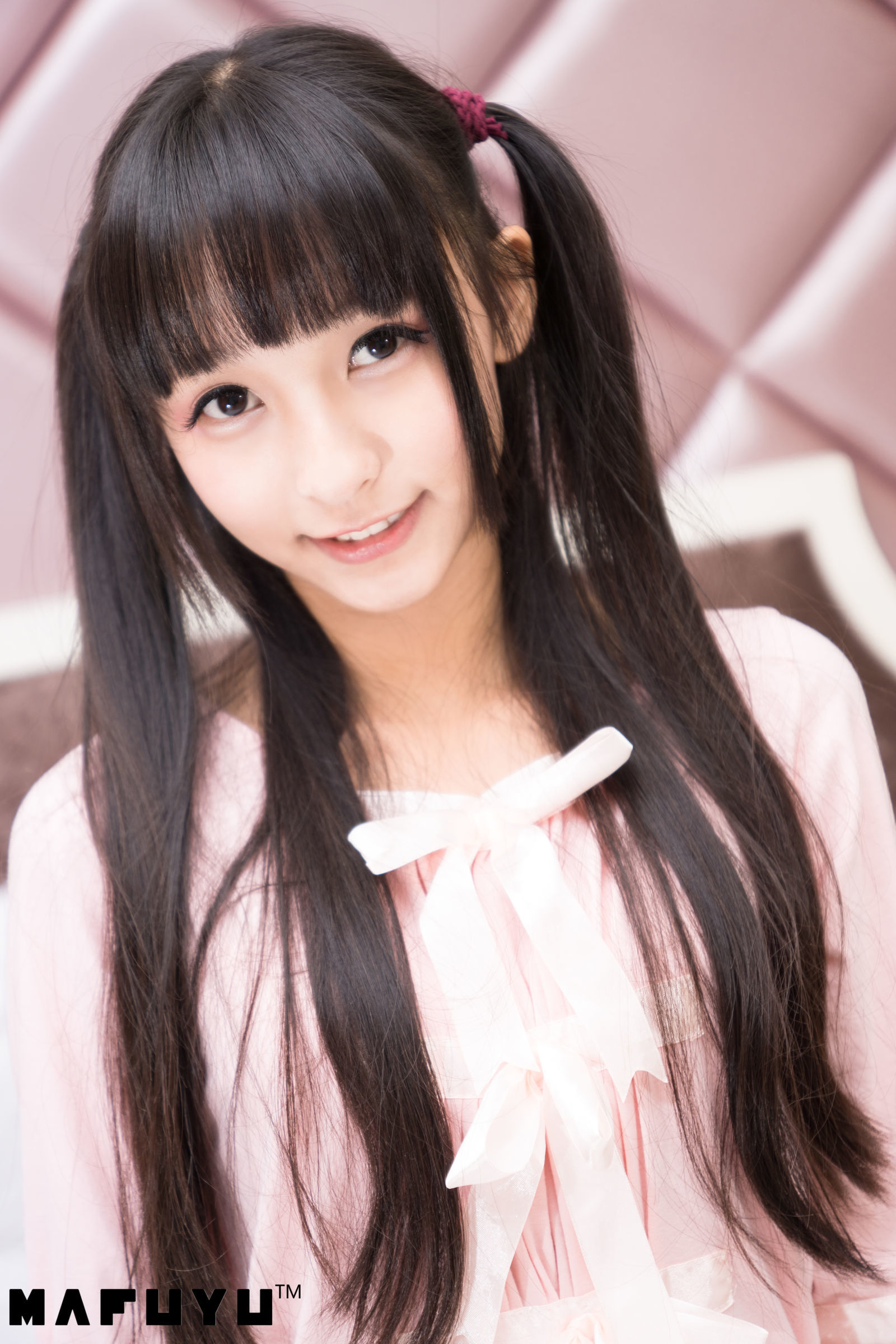  belle ta Cosplay] Kagura Ban Mafuyu Pink and White Striped Series Photo Set