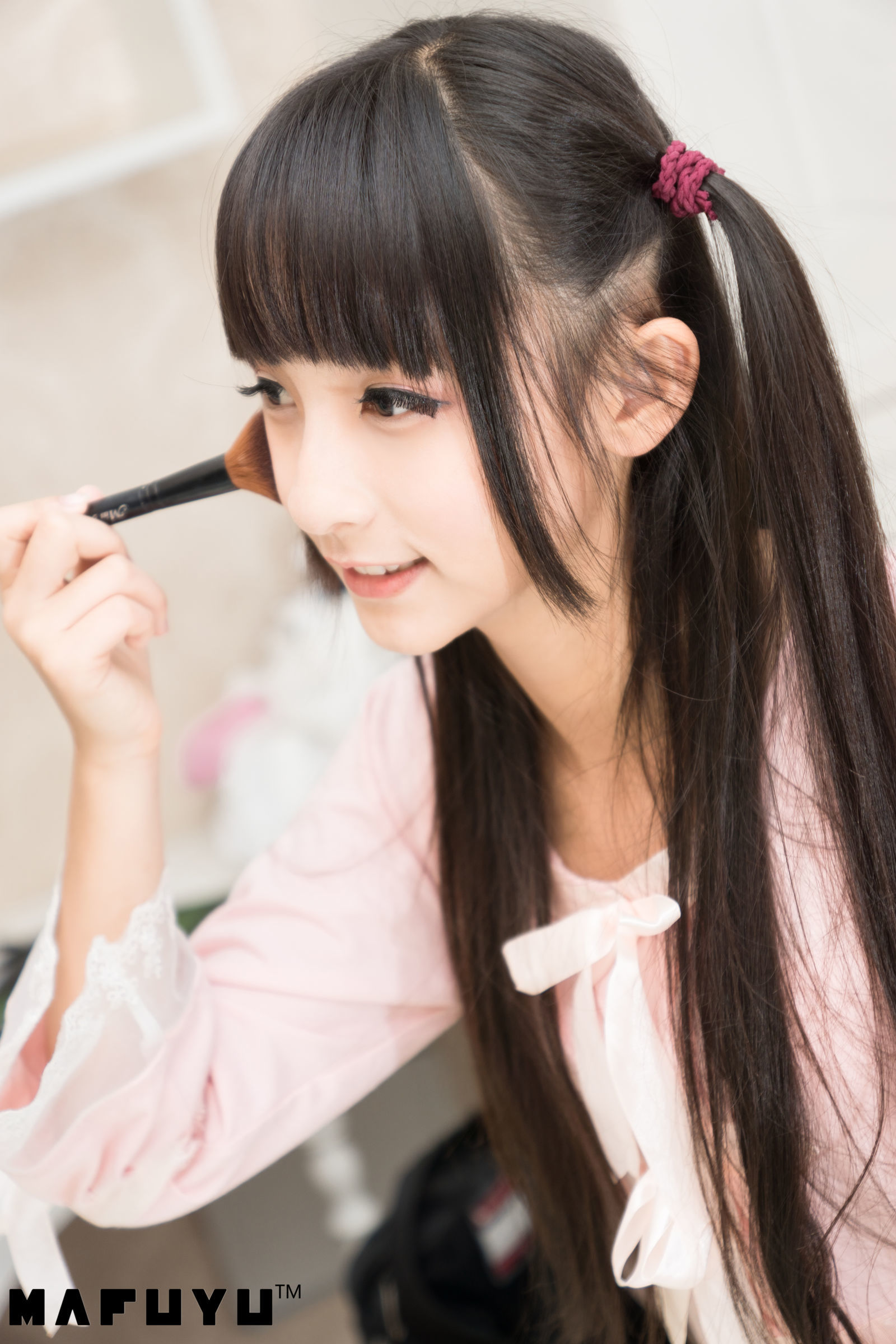  belle ta Cosplay] Kagura Ban Mafuyu Pink and White Striped Series Photo Set