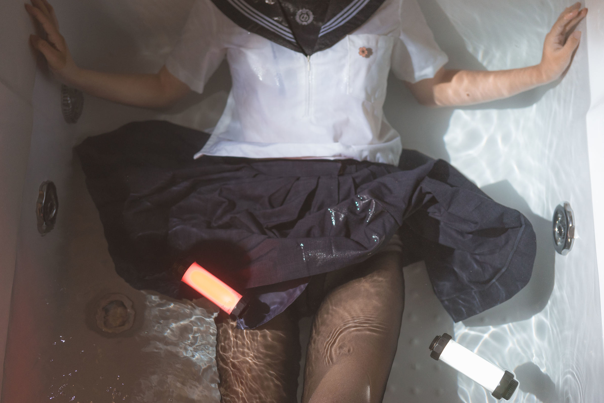 [萝莉COS] 面饼仙儿 - 脑内少女 浴缸黑丝