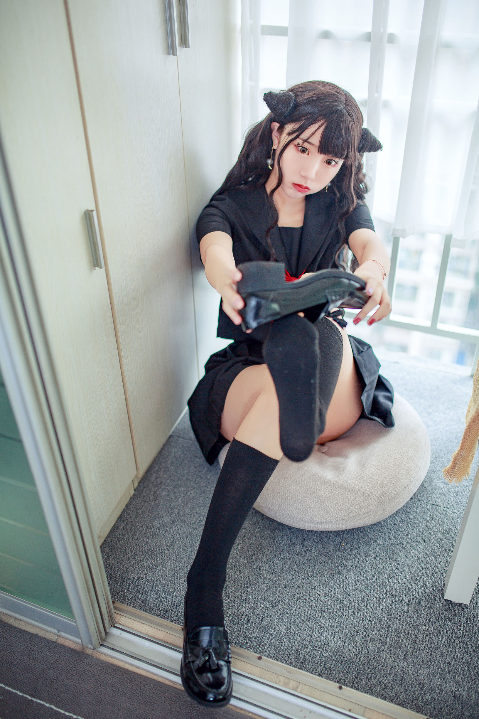 [萝莉COS] 黑川 - 小恶魔JK