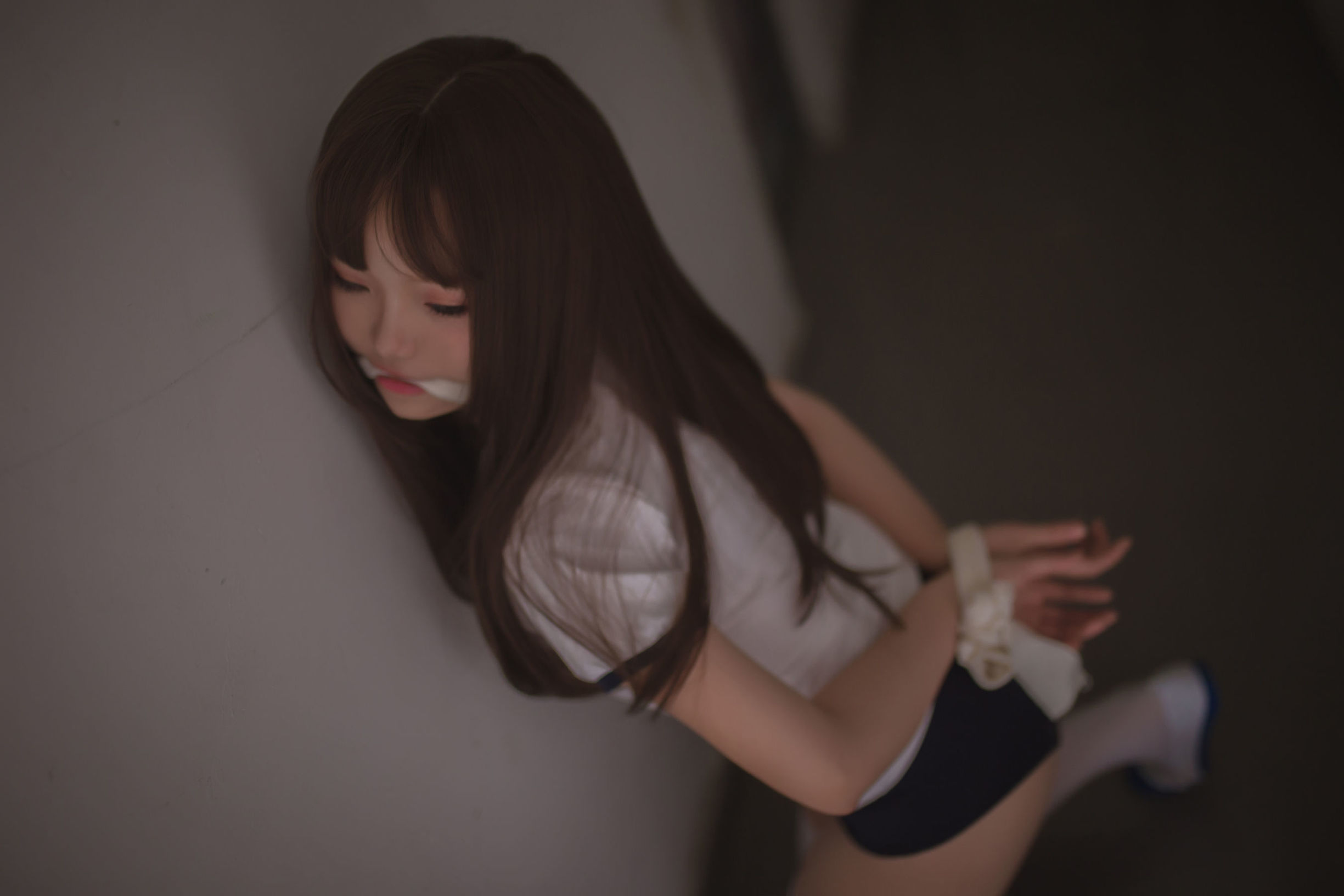  belle ta COS] Yoko Zhai Xia Cos - White Silk Bondage