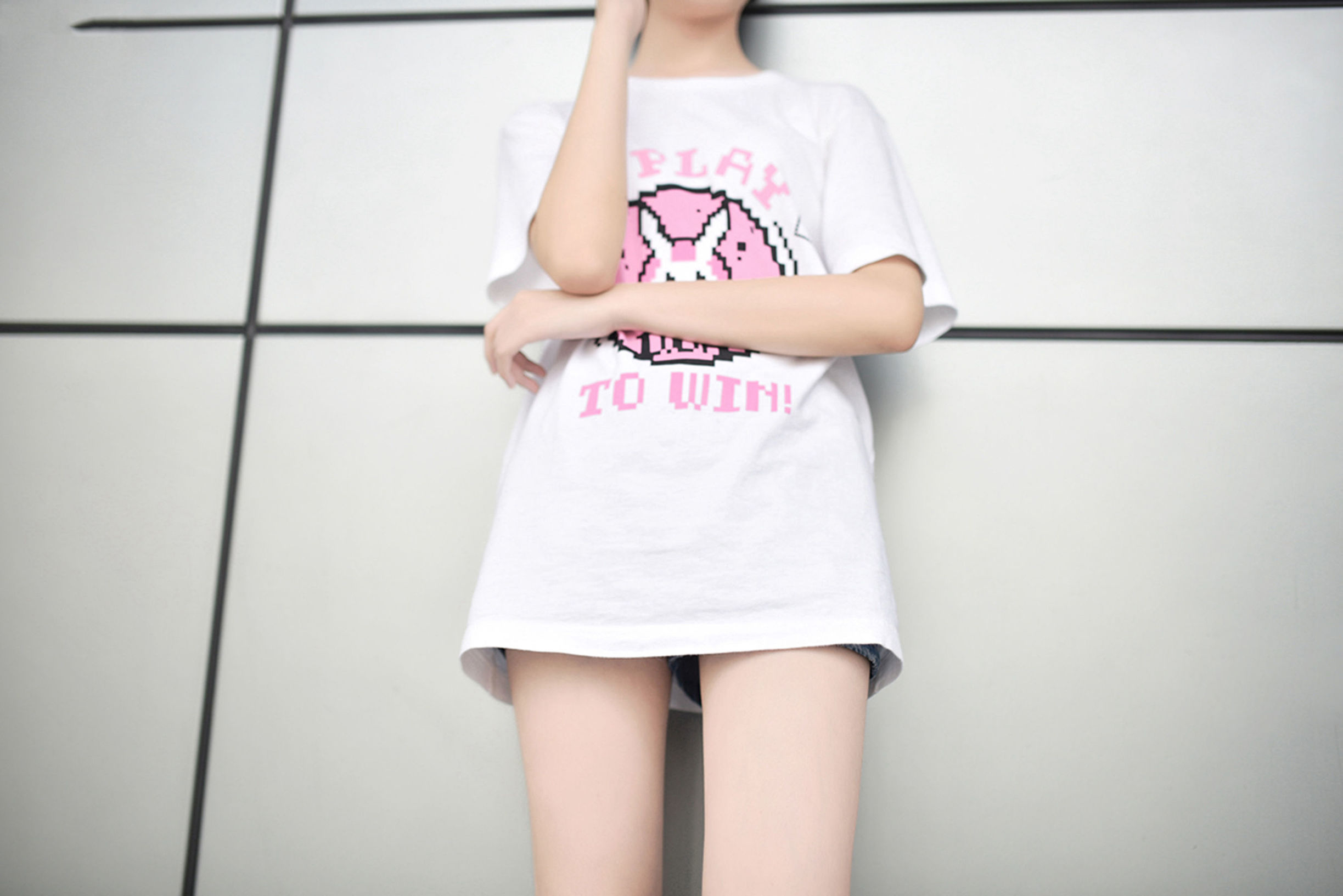 [风之领域] NO.100 眼镜妹妹超短牛仔美腿