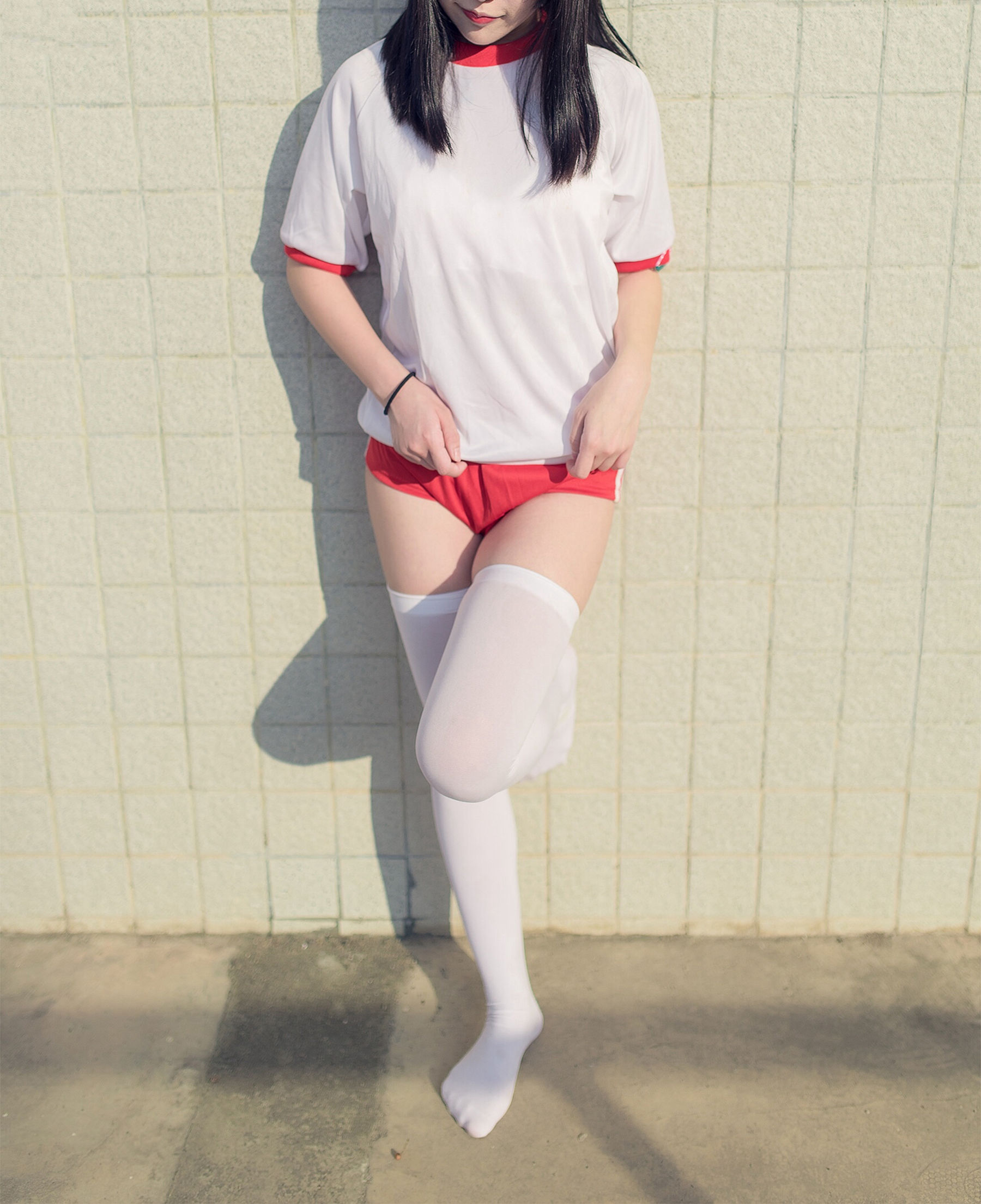 Wind's Domain] No. 112: The Girl in the White Silk Gymnastics Uniform on the Sports Field