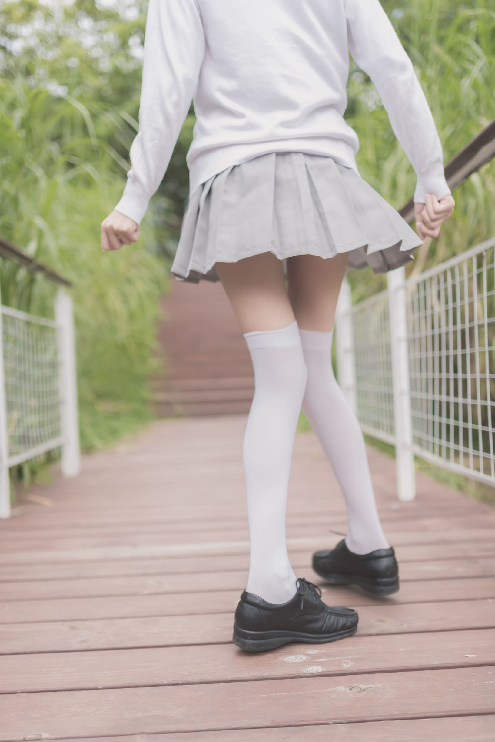 [风之领域] NO.144 JK妹子户外极致诱惑