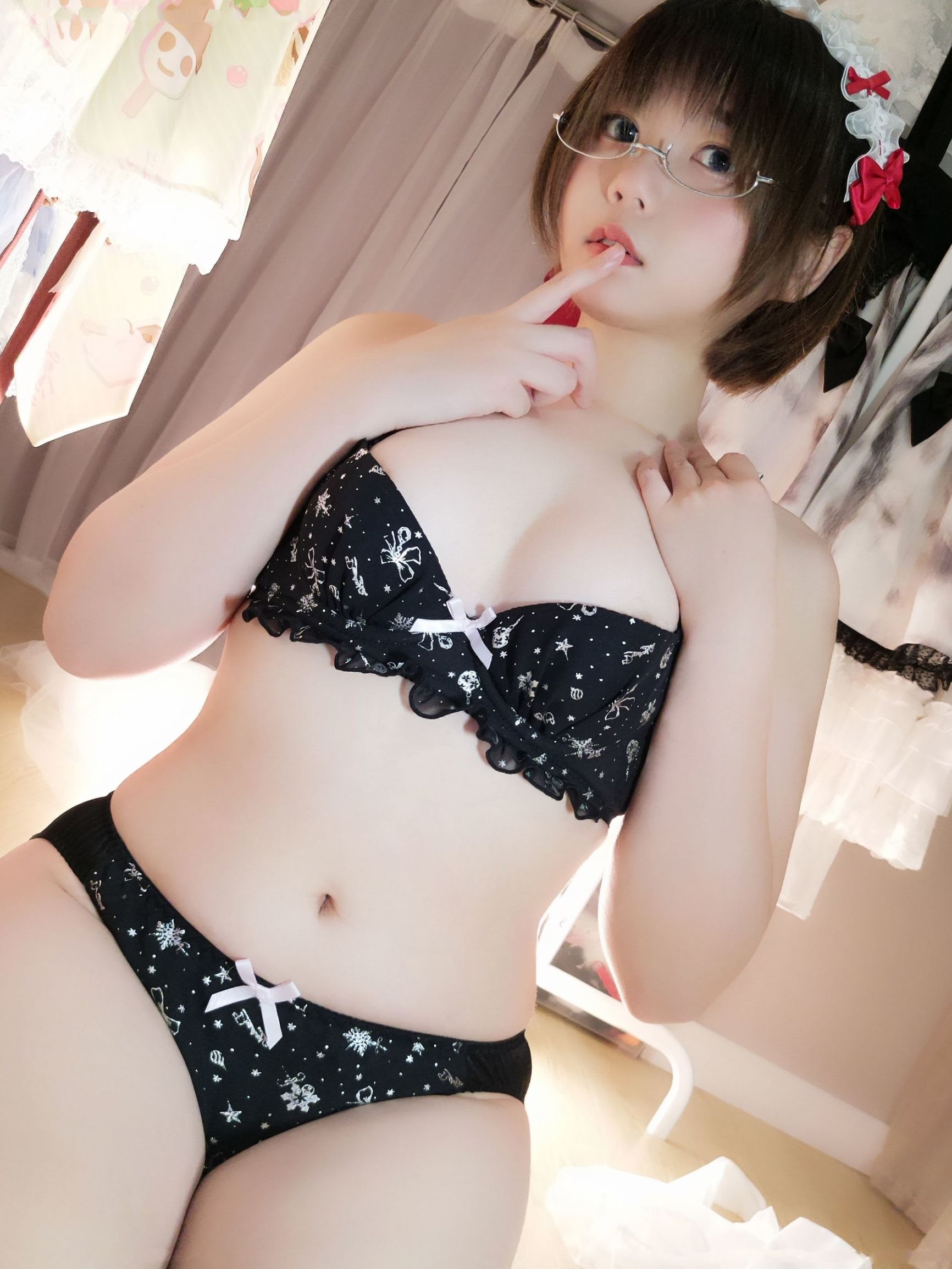 [COS福利] きょう肉肉 Vol.25 性感女仆