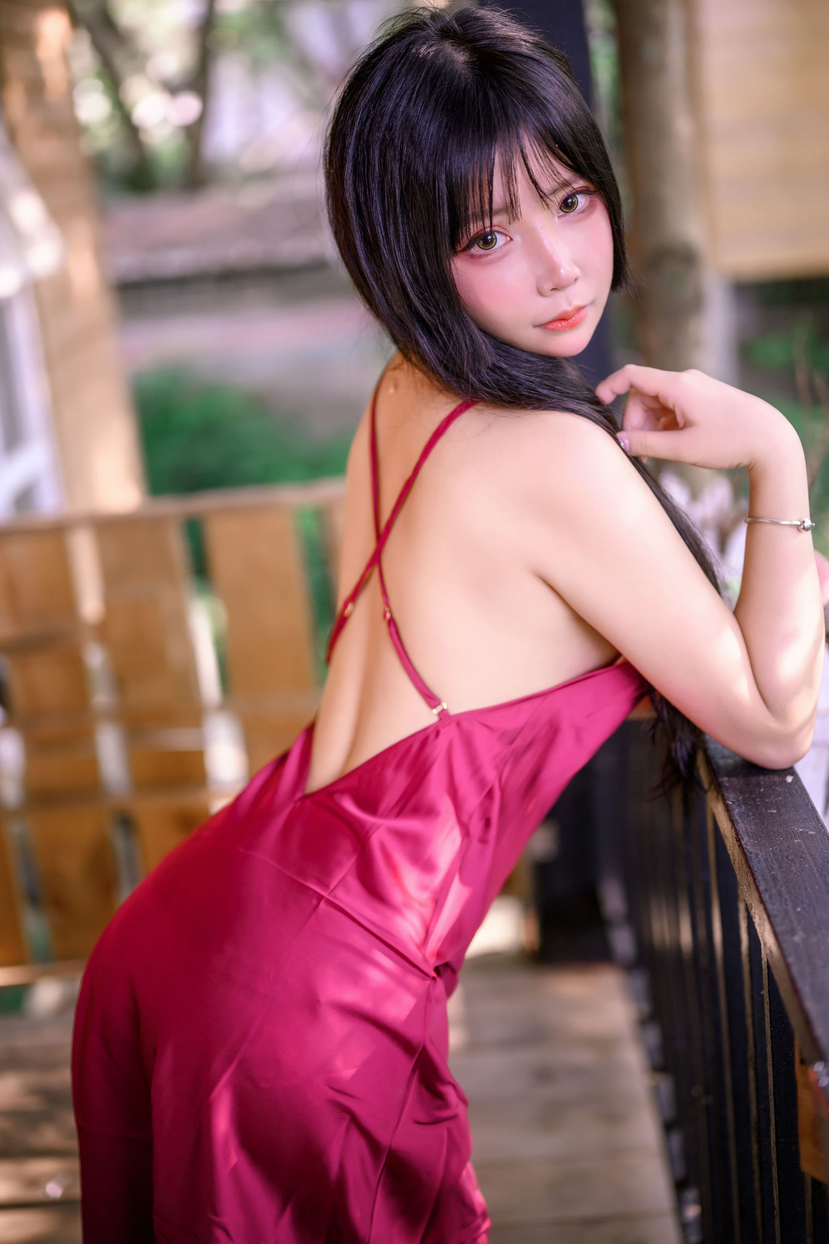 コスプレ福利] 二次元美少女がモクシアーを抱いて連れ去る - 屋外セクシー