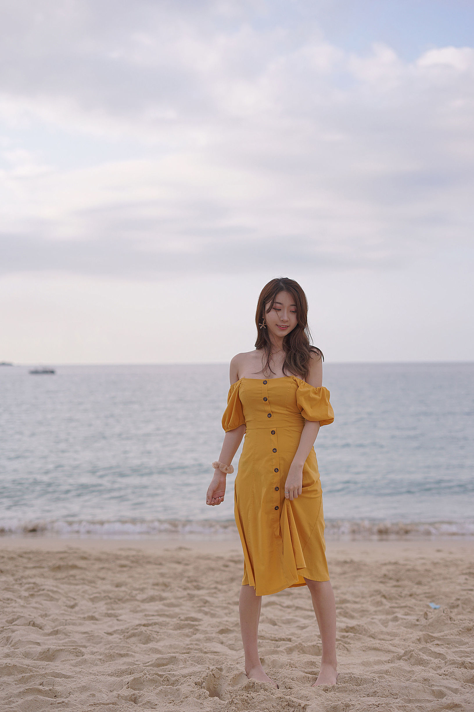 COS Phúc lợi] Coser nổi tiếng Hắc Xuyên - Hành trình hải đảo Váy liền màu vàng