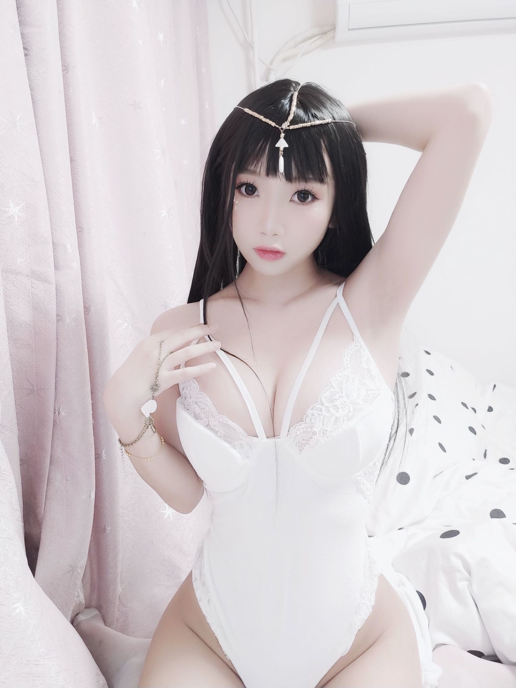 COSฟู๋ลี่] สาวผิวขาวเนียนสวยสไตล์กุ่ยจฺือ โยว - สีขาวอียิปต์โยว