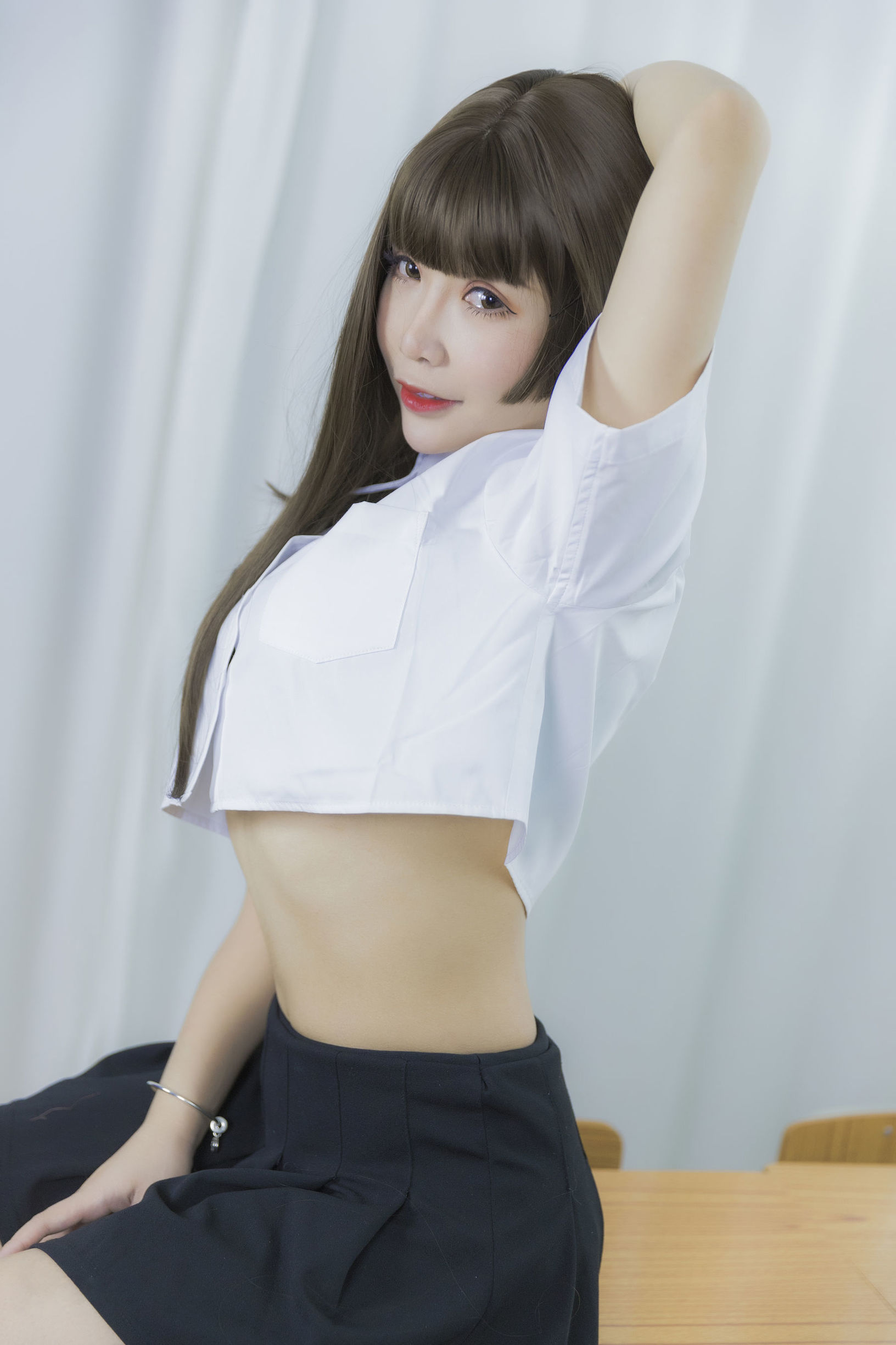 二次元妹子抱走莫子aa 等你下课